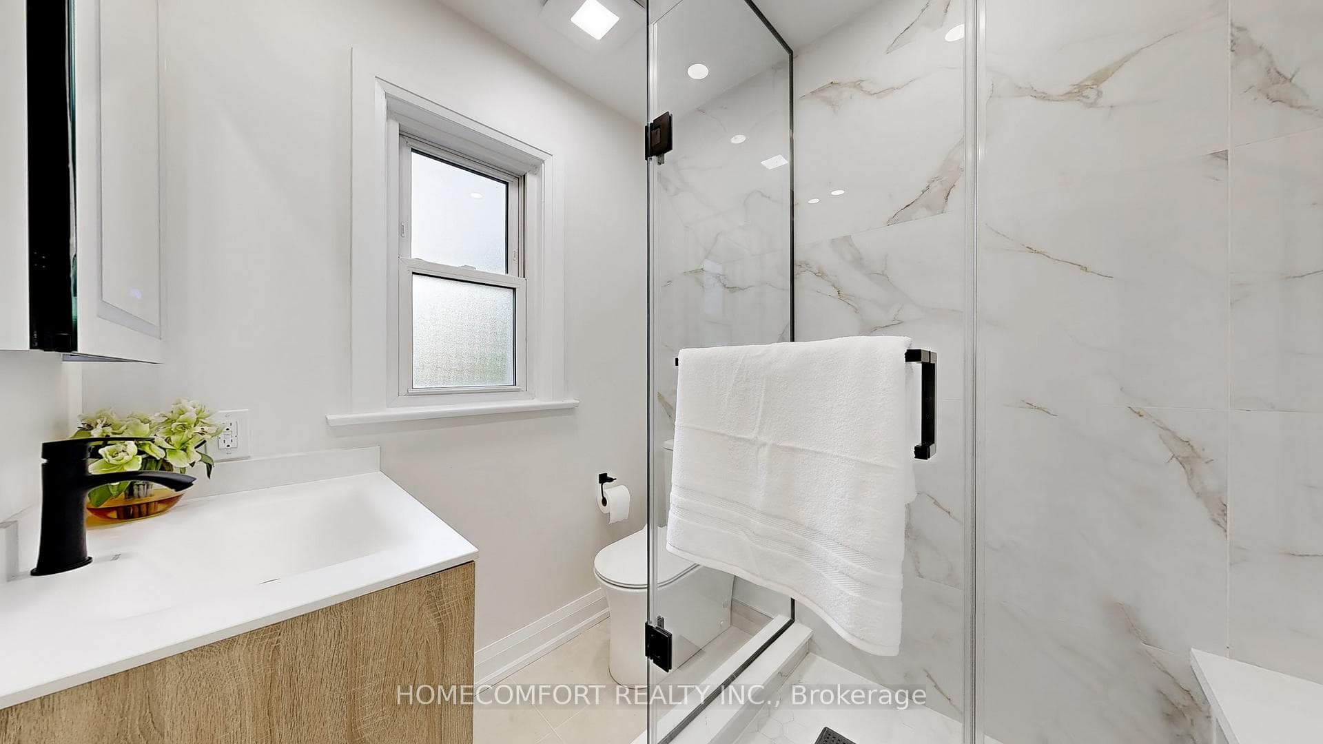 253 Fulton Avenue photo 35