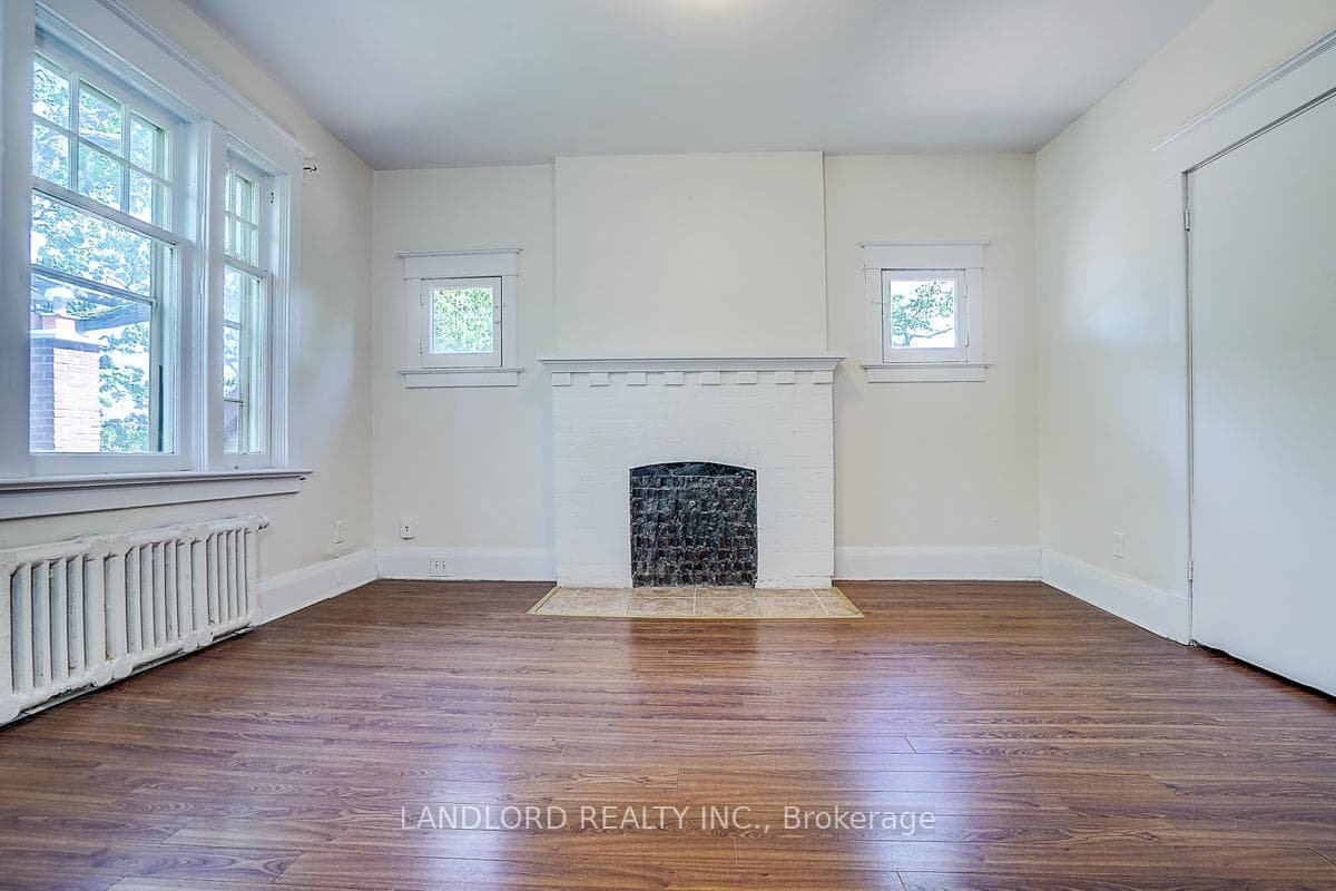 92 Neville Park Boulevard Unit Upper Unit photo 8