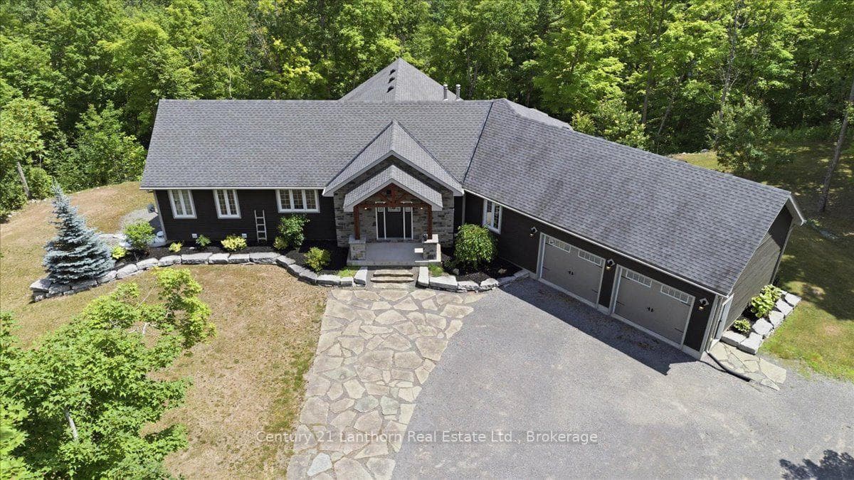 673 Lahey Road photo 6