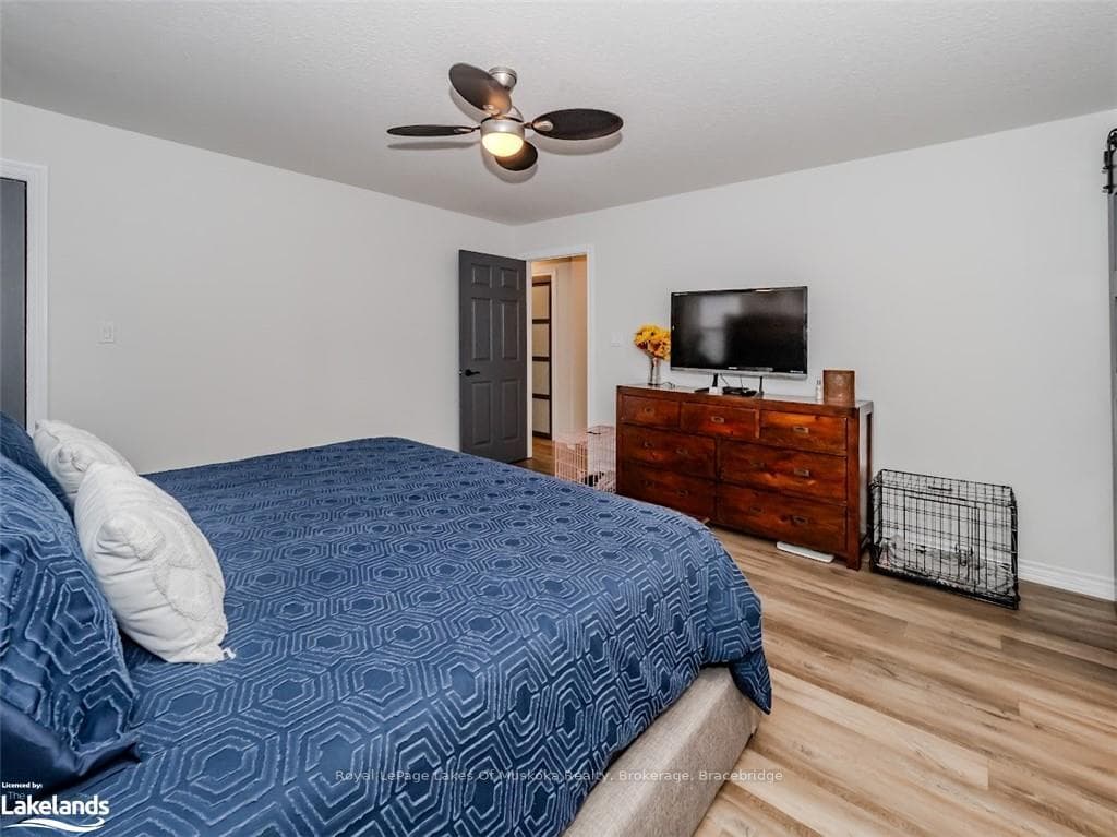 20 COATES Avenue photo 17