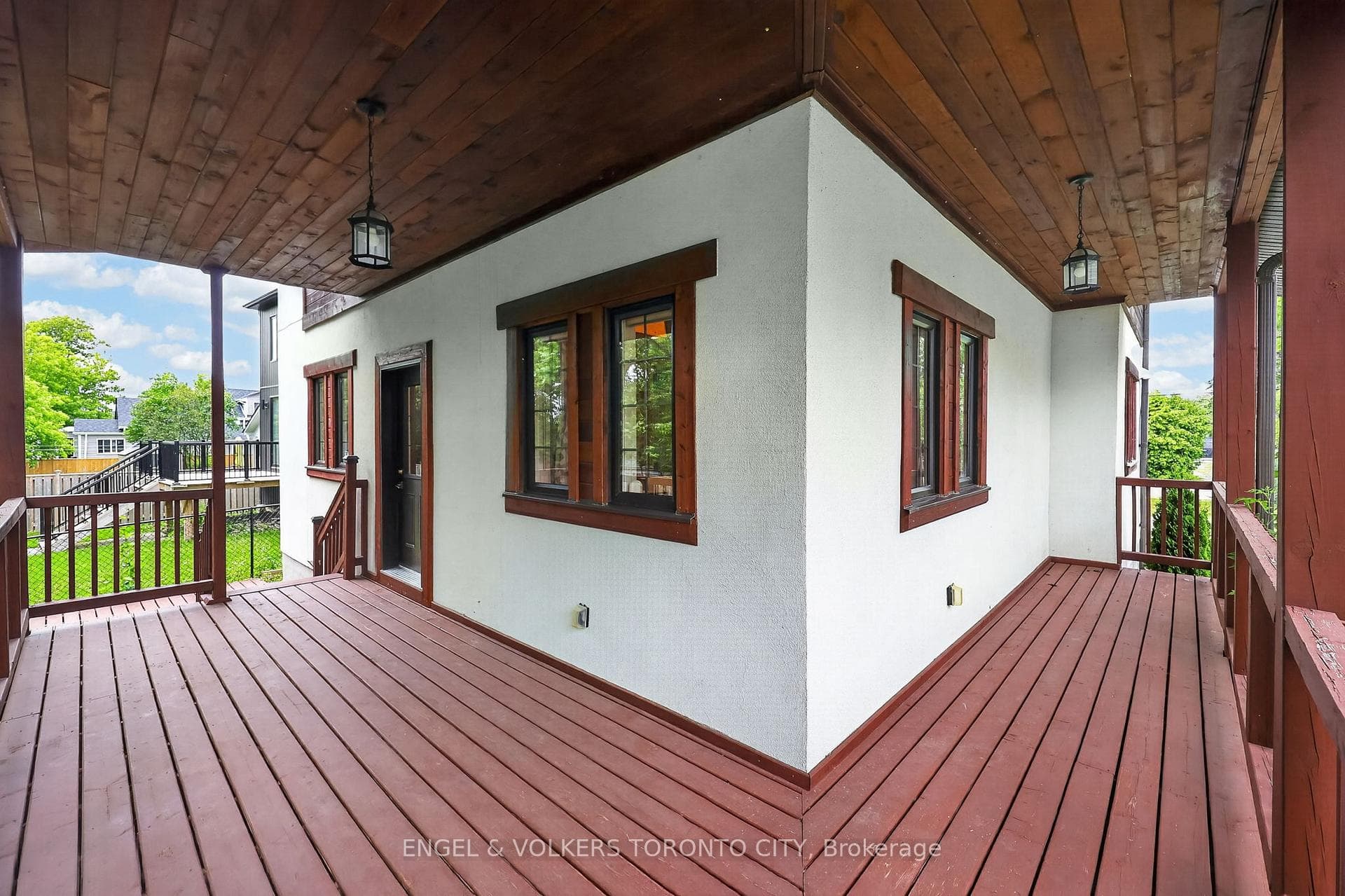 774 Churchill Lane photo 36