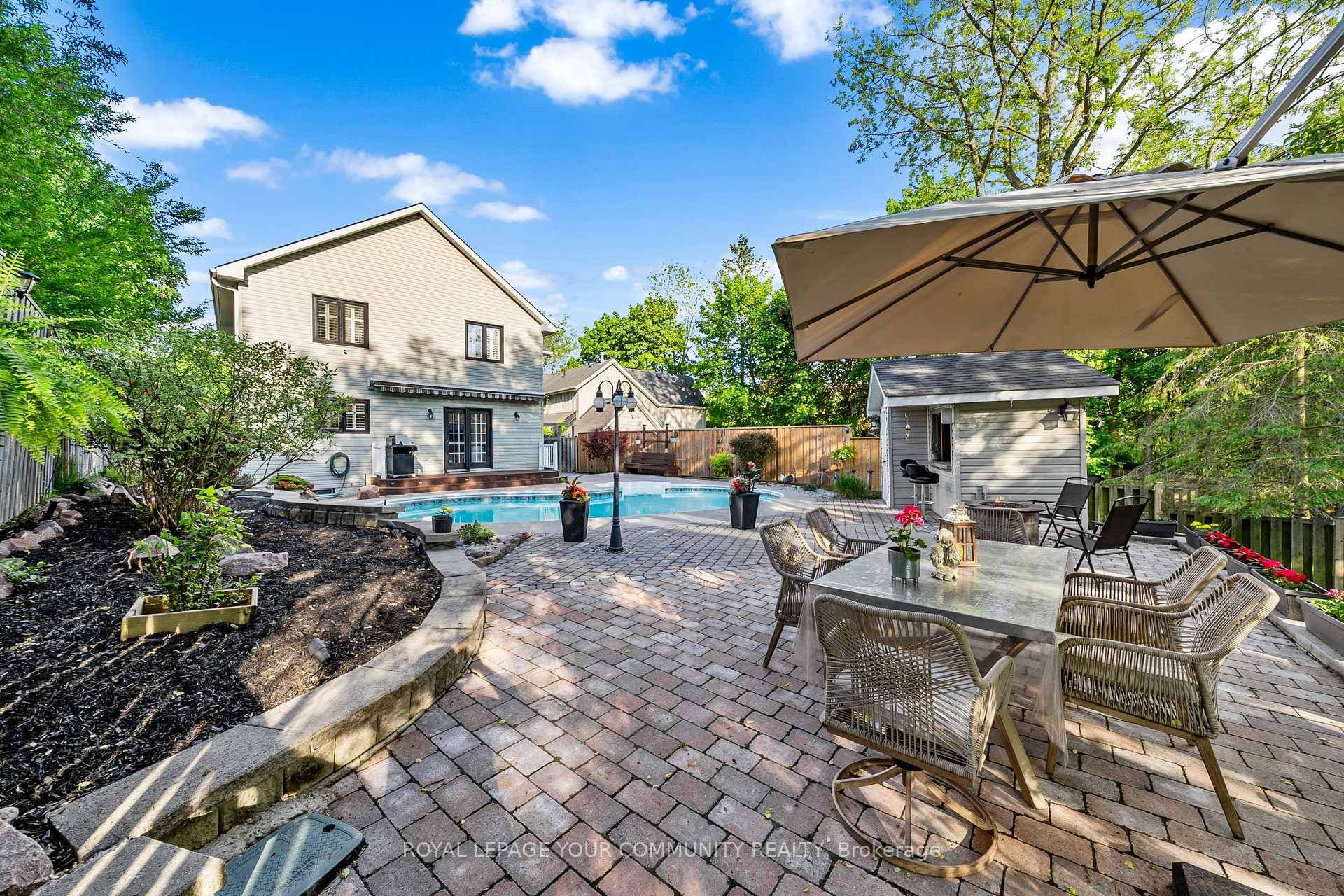 52 Machell Avenue photo 30