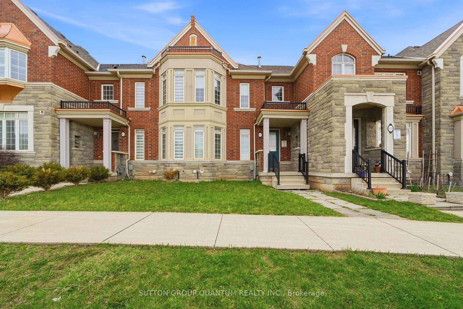 3073 Neyagawa Boulevard photo 1