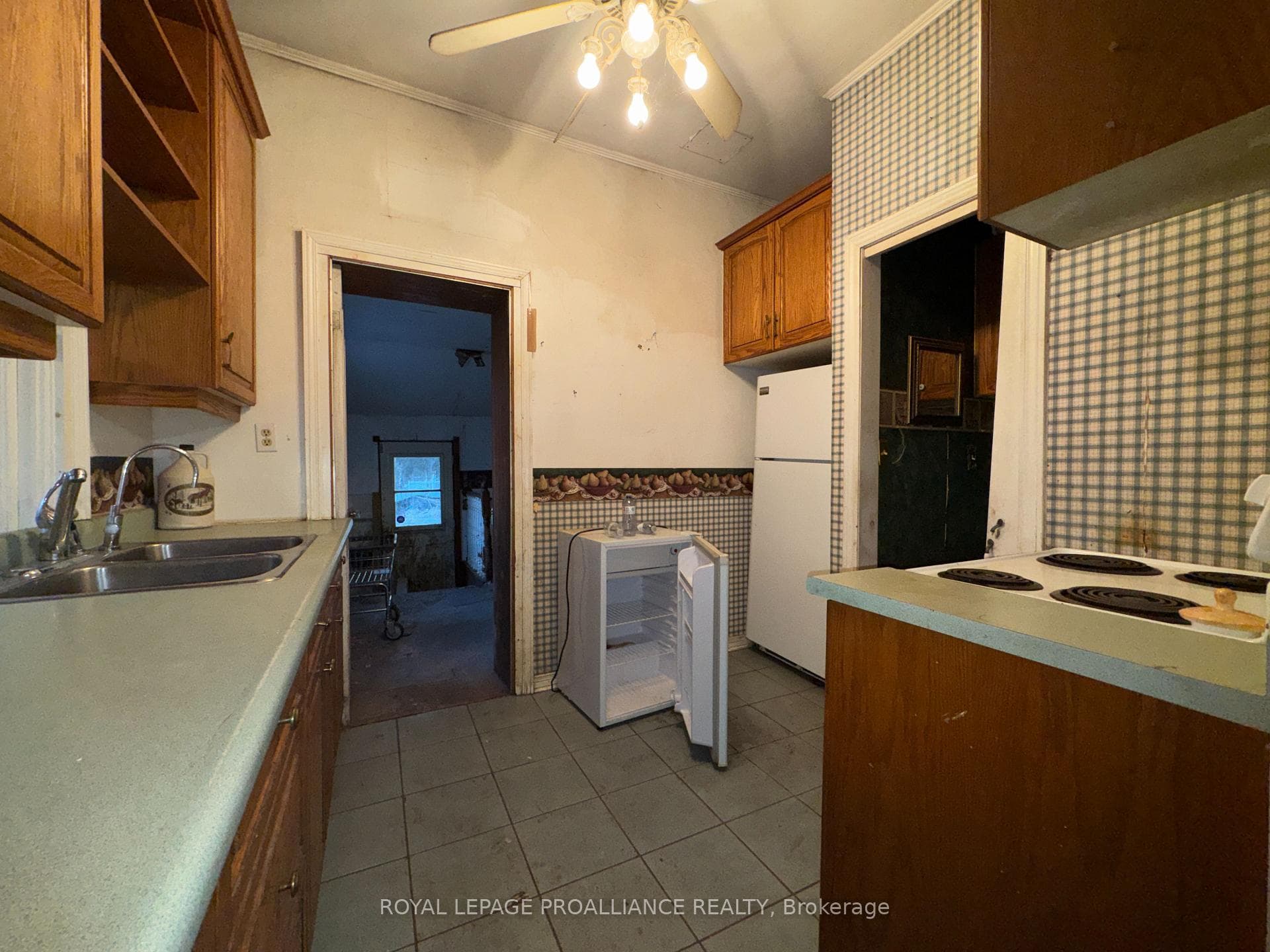 187 St George Street photo 17