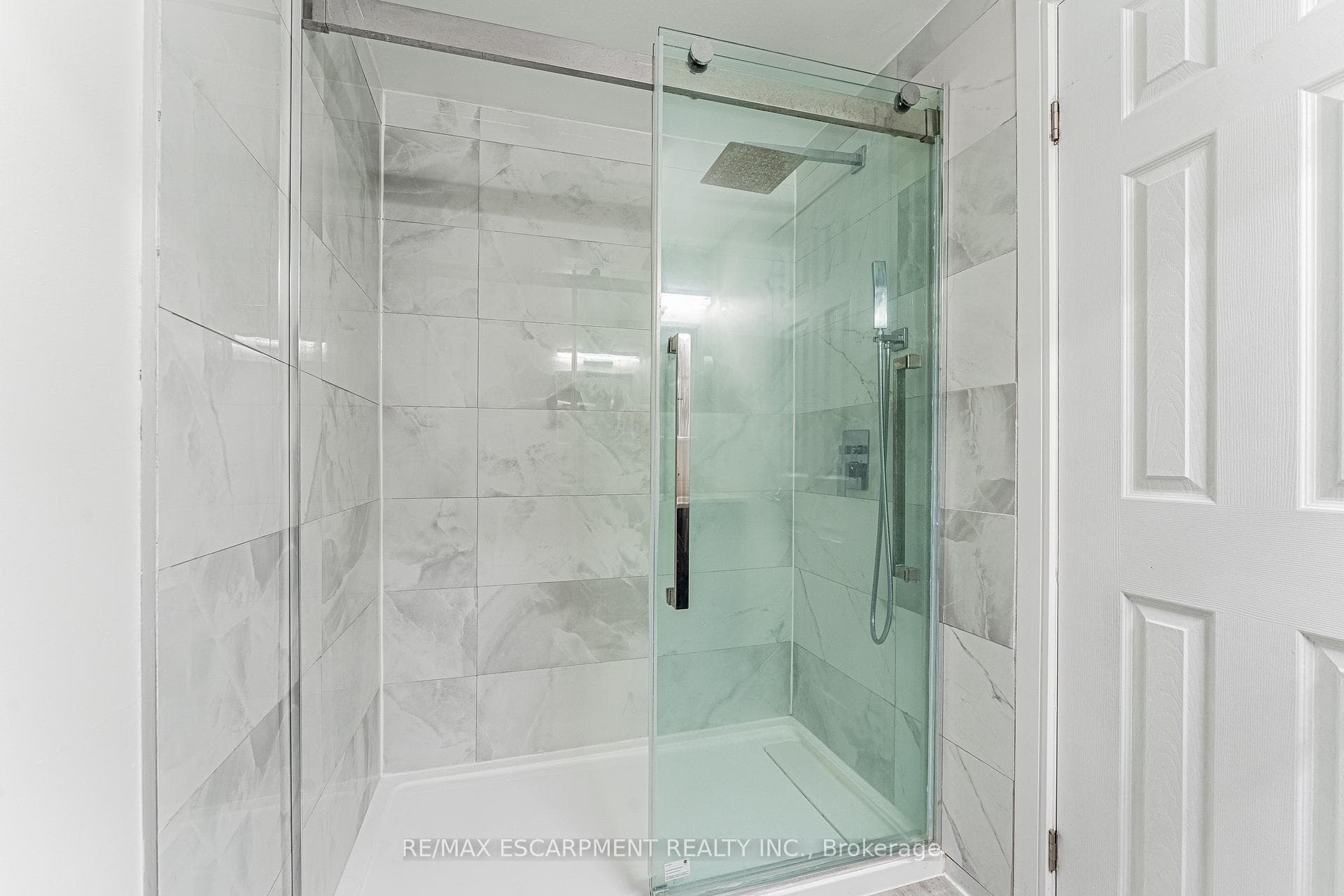 378 Sekura Street Unit Upper photo 13