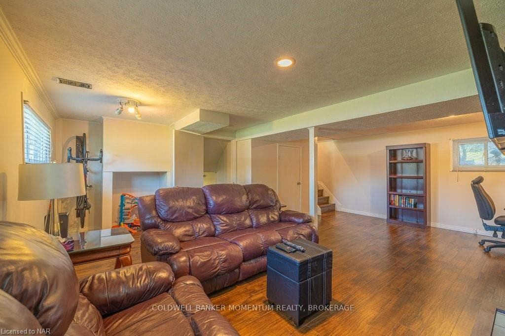 26 TERRACE Avenue photo 30