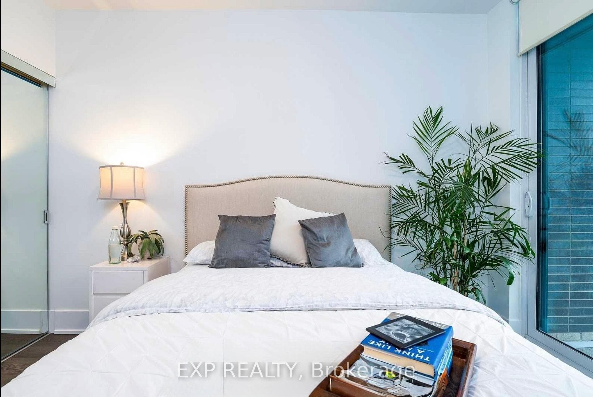 1 Edgewater Drive Unit 613 photo 13