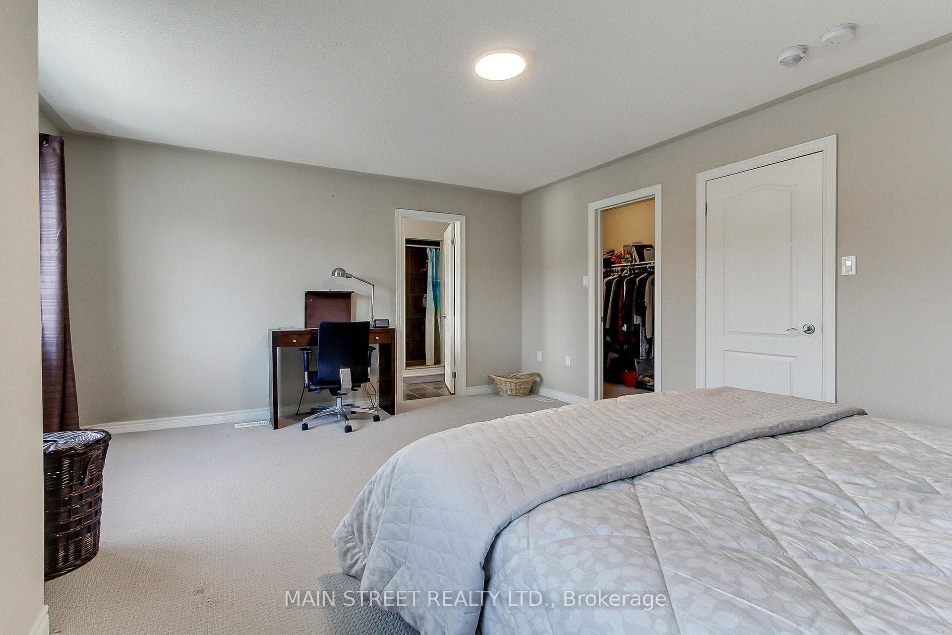 42 Prosser Crescent photo 18