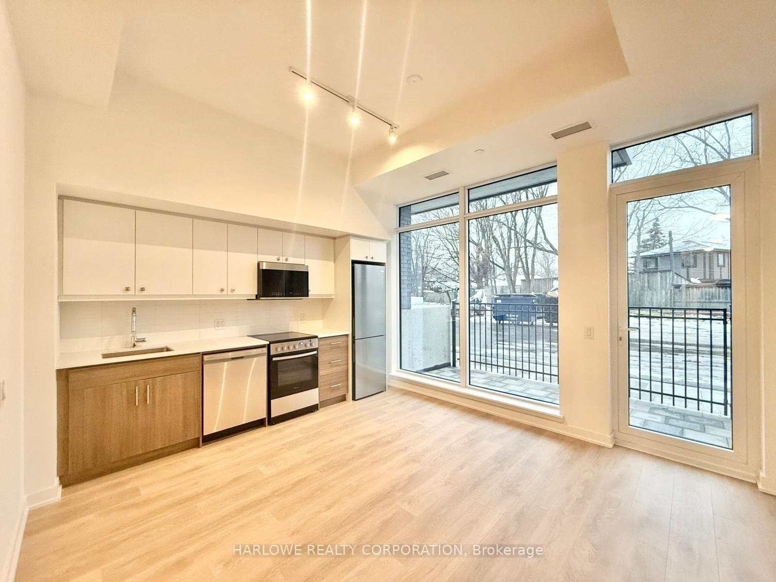 2 Manderley Drive Unit 101 photo 1