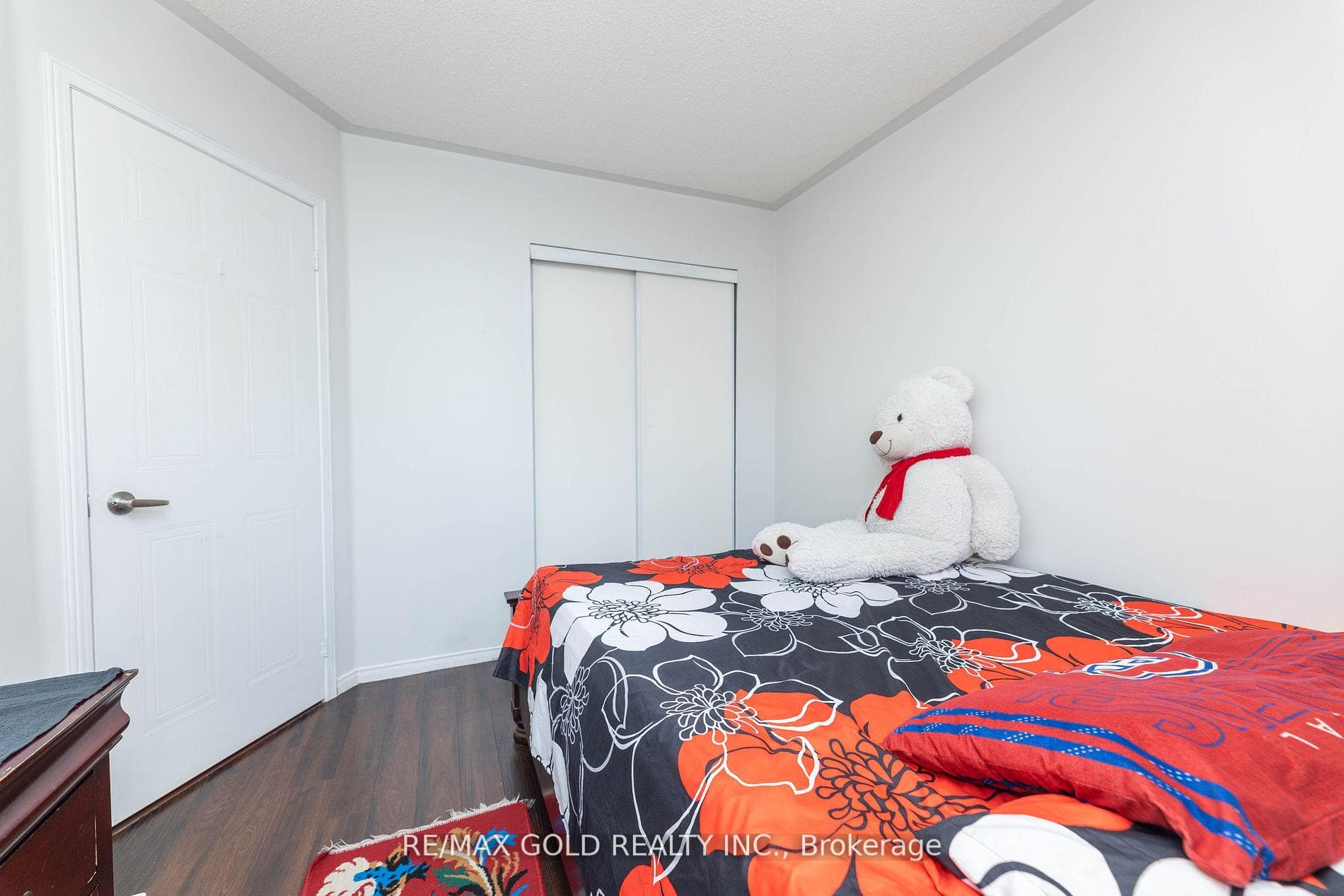 124 Kenwood Drive photo 24