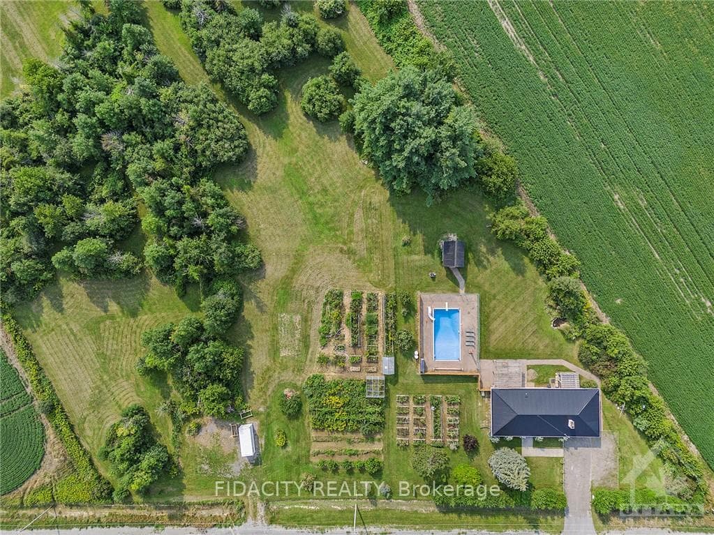 2956 RIVER Road photo 27