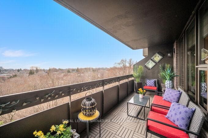 11 Wincott Drive Unit 705 photo 33