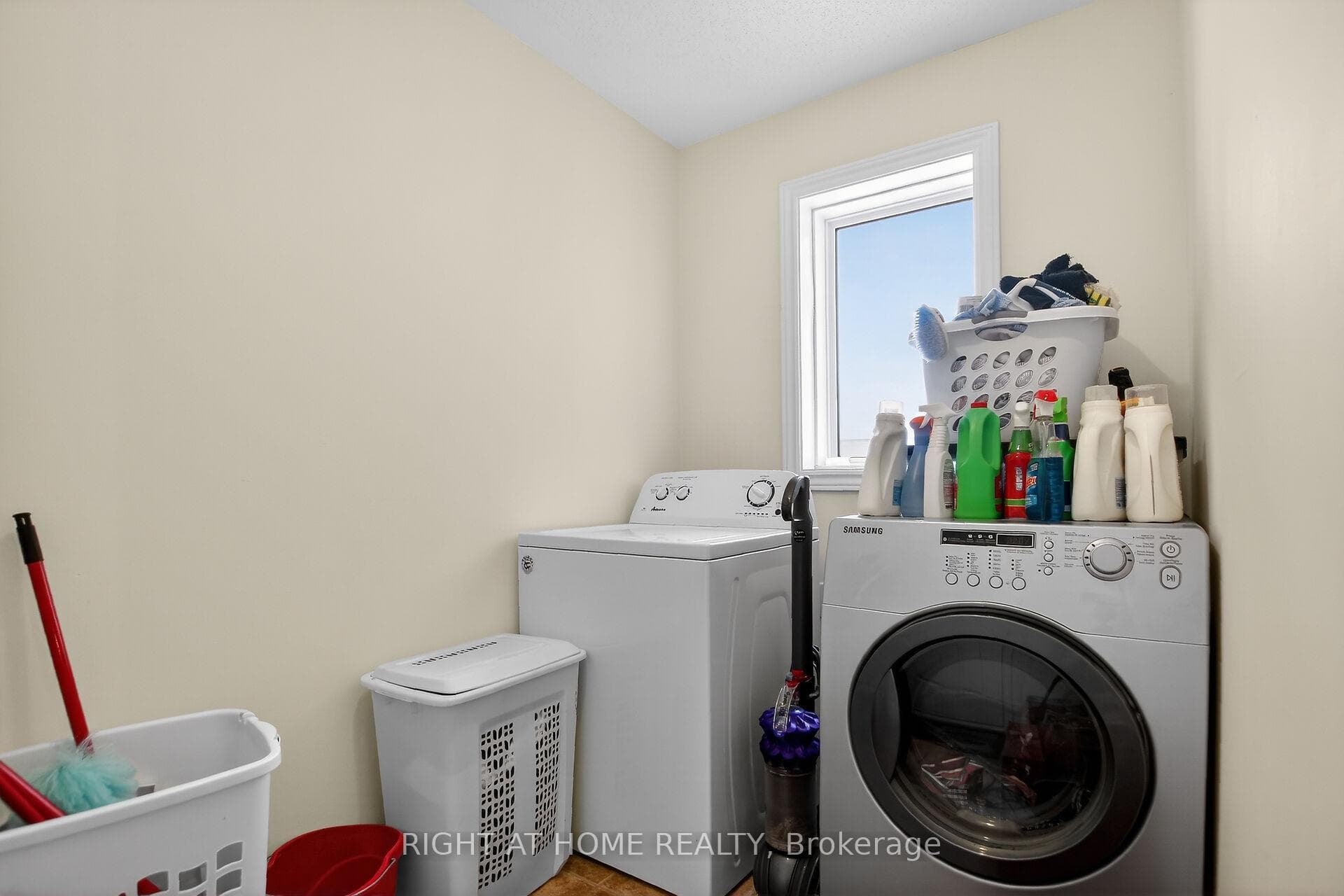 307 VENTANNA Way photo 9