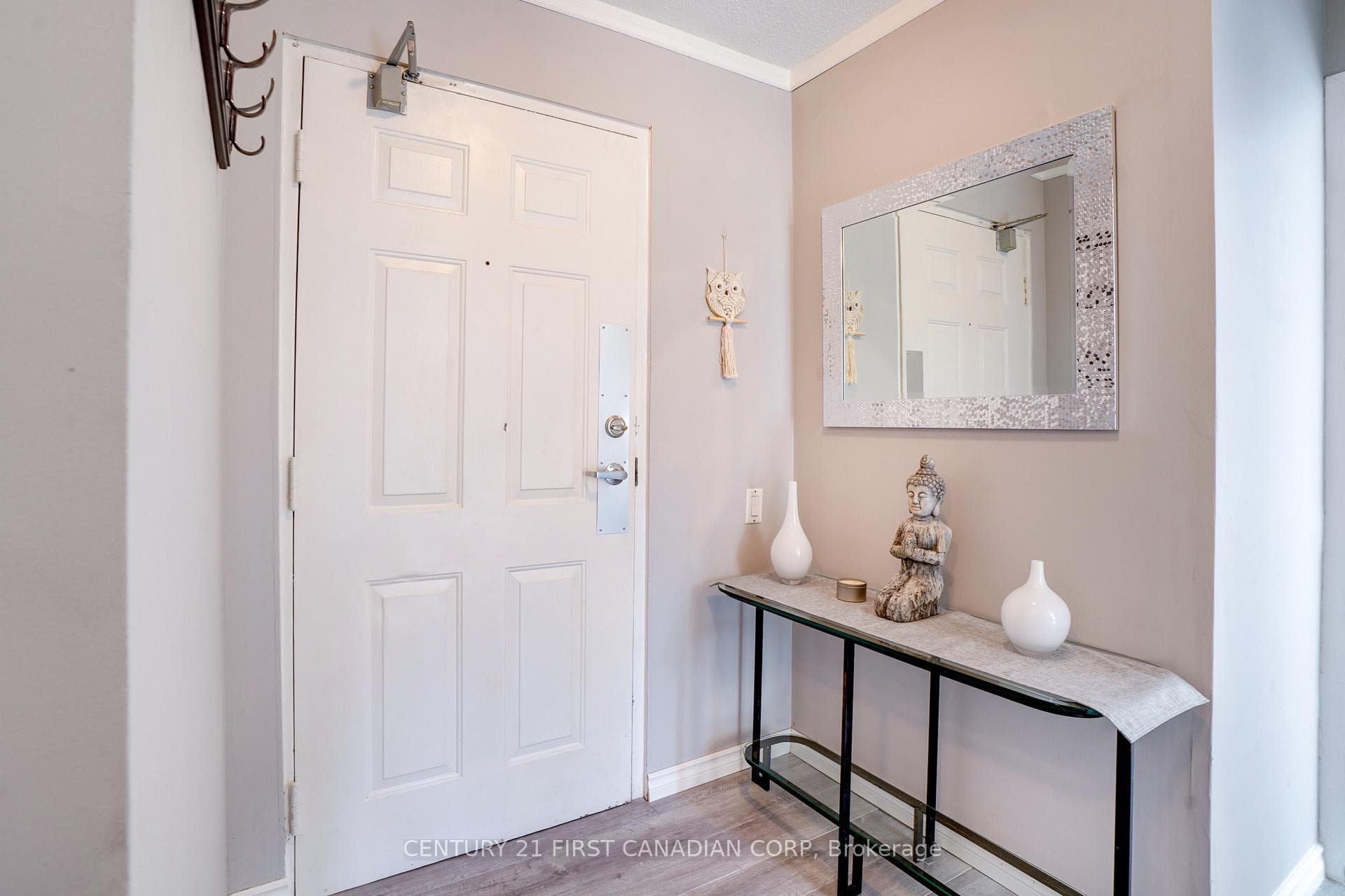 1447 Huron Street Unit 114 photo 4