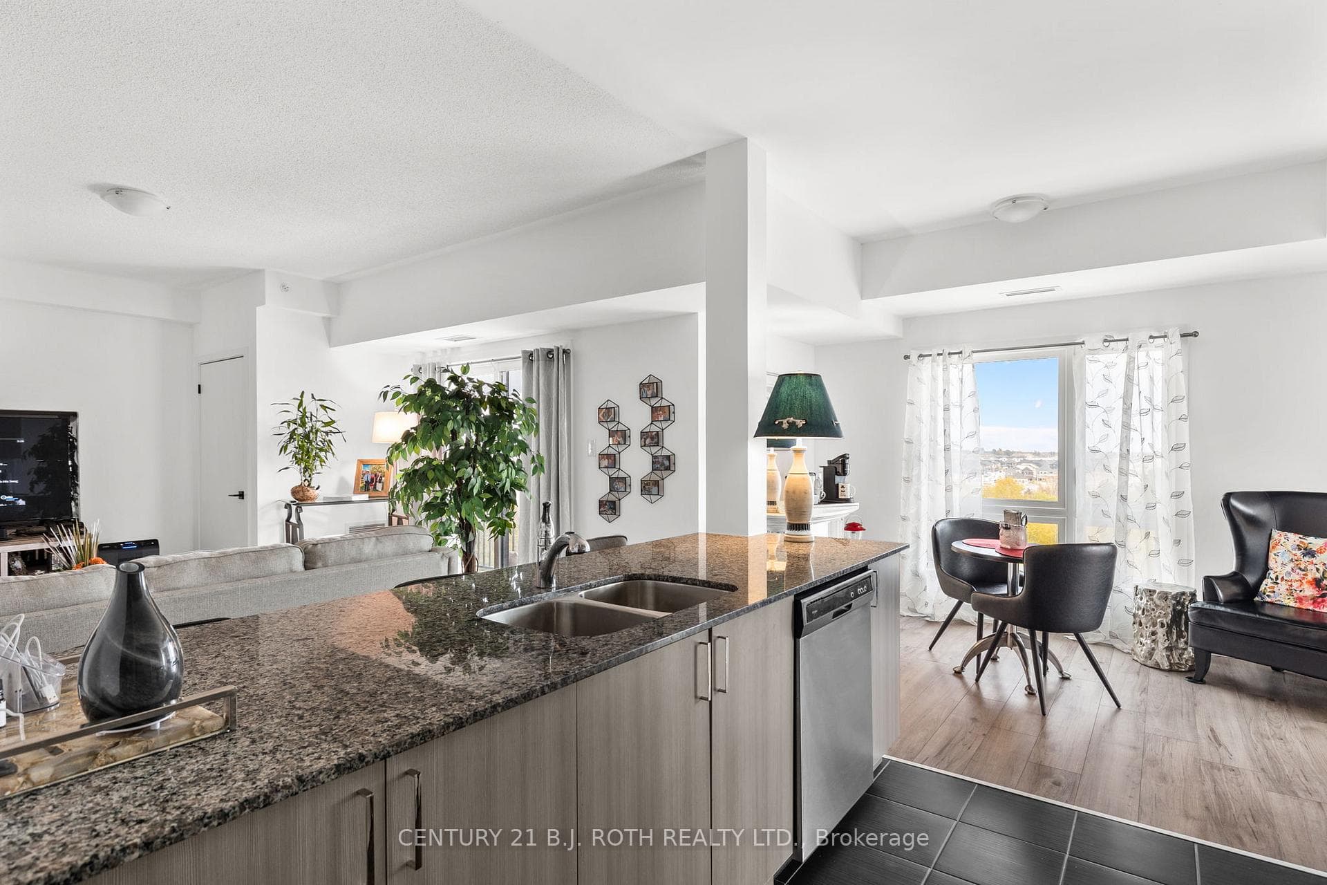 10 Culinary Lane Unit 611 photo 10