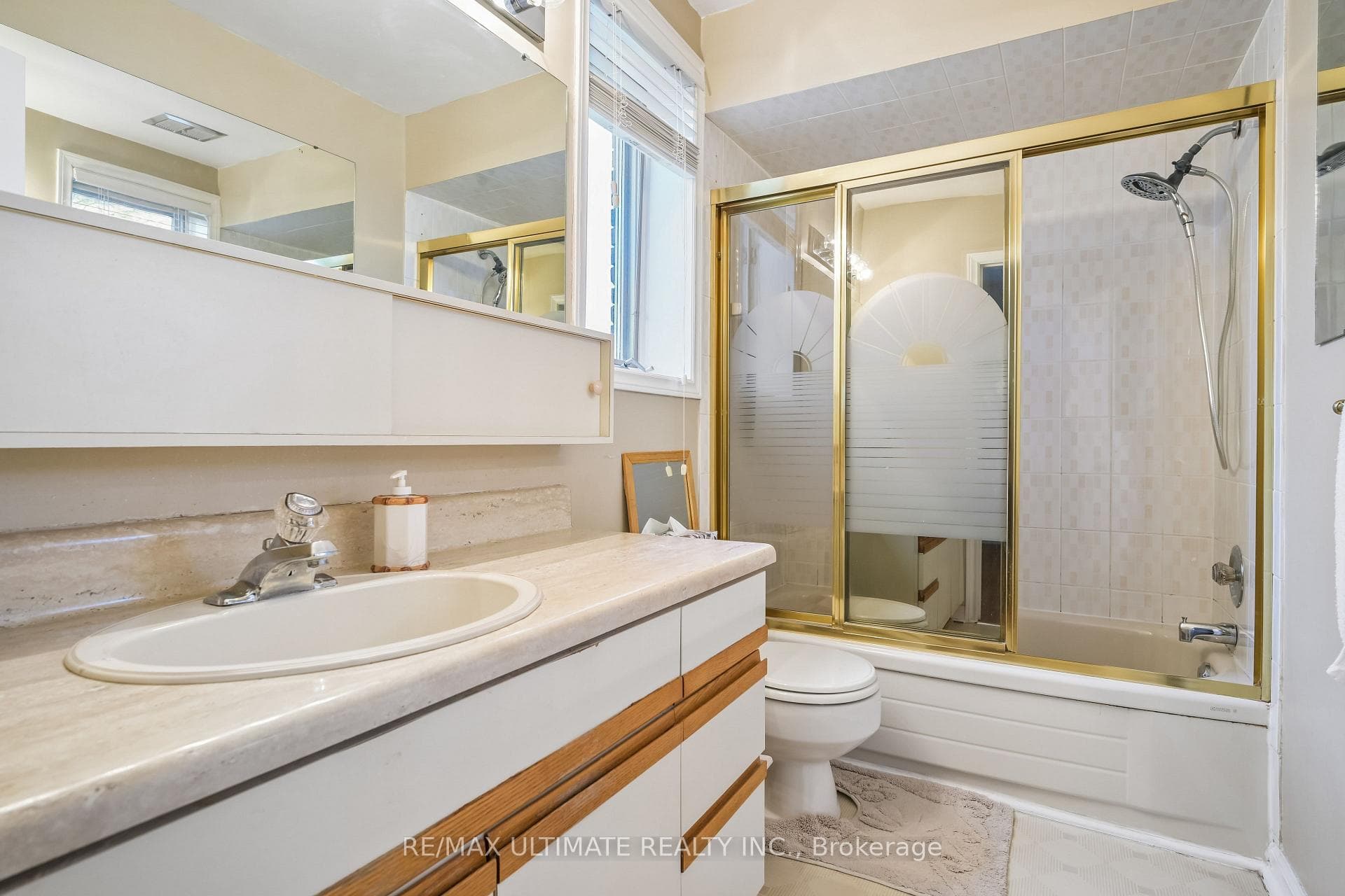 165 Sellers Avenue photo 12
