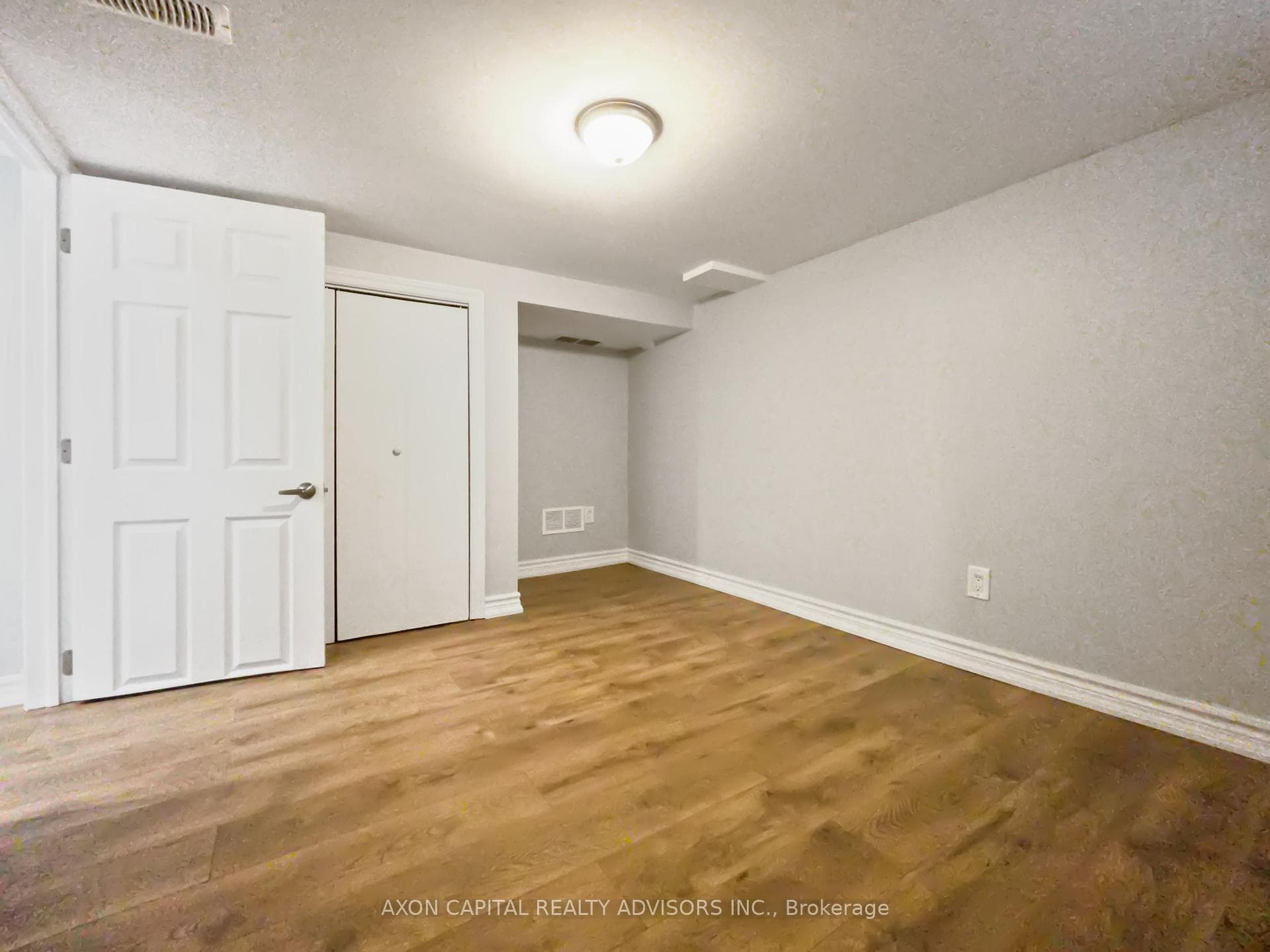 53 Brownville Avenue Unit Bsmt photo 12