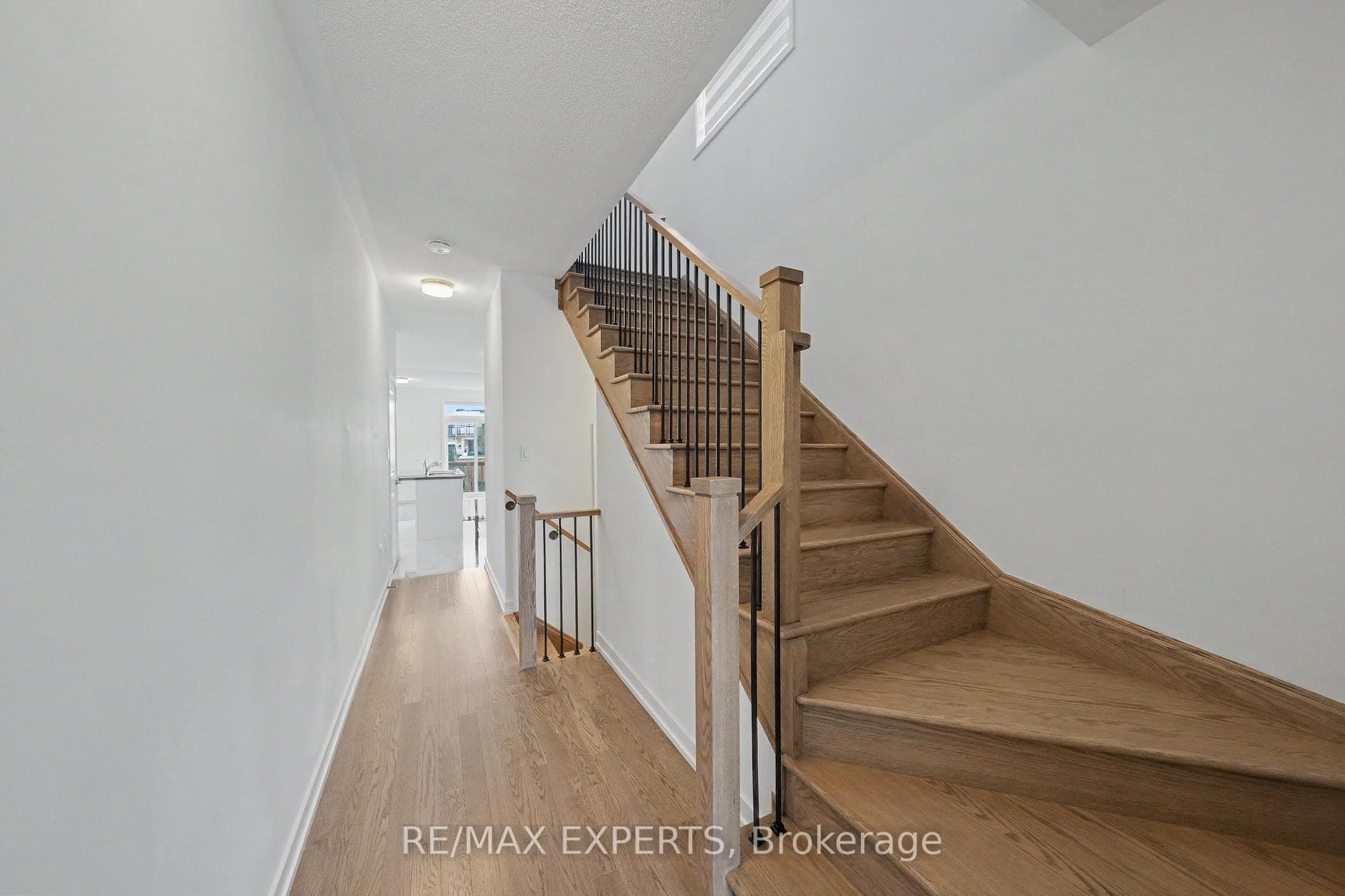 159 Haldimand Street photo 2