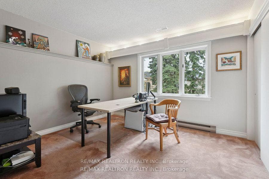 6 Redland Crescent photo 33