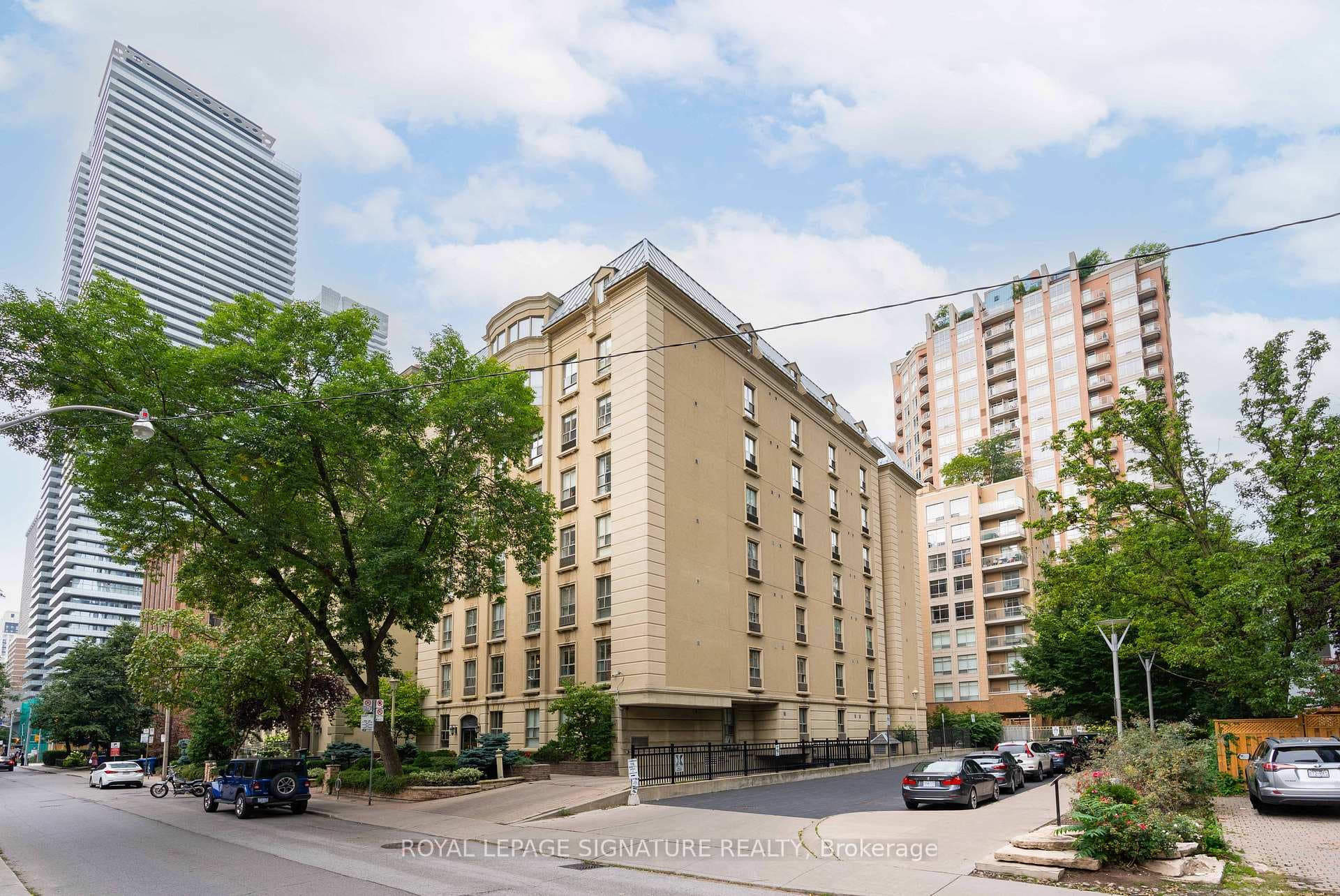 88 Charles Street Unit 601 photo 18