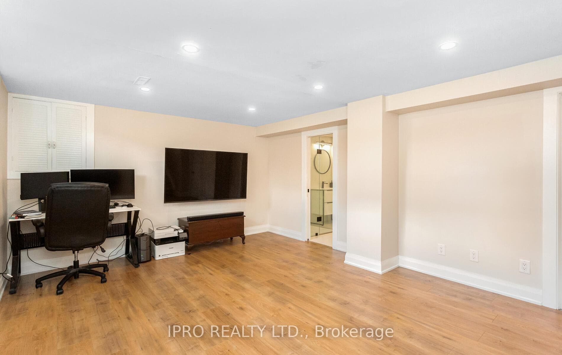 14 Crombie Place photo 33