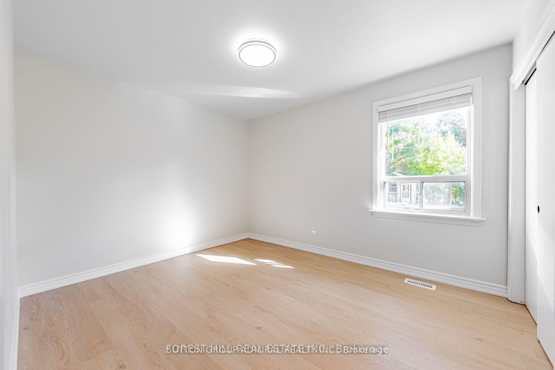 19 Tobruk Crescent photo 15