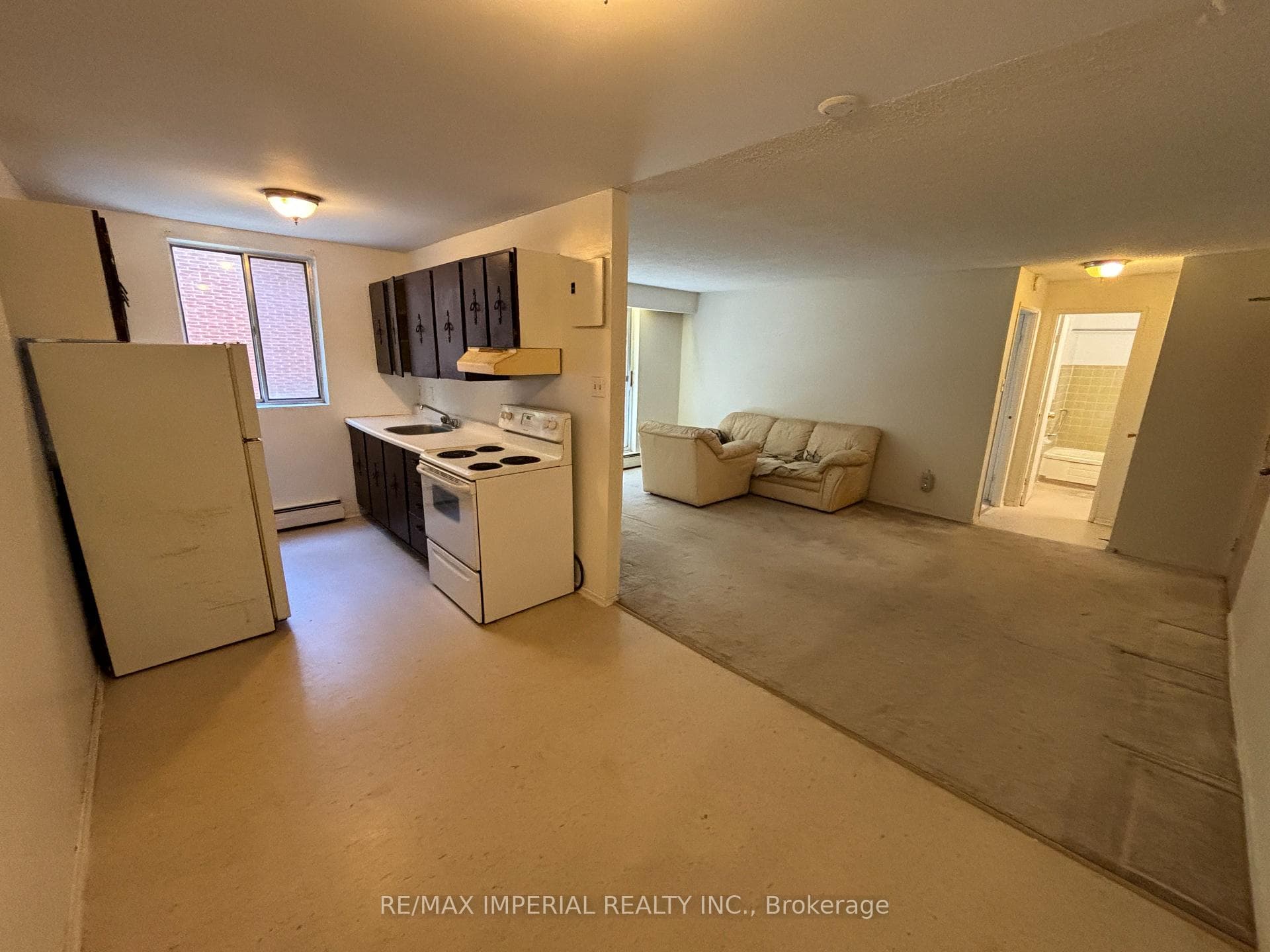 191 Lisgar Avenue Unit 103 photo 4