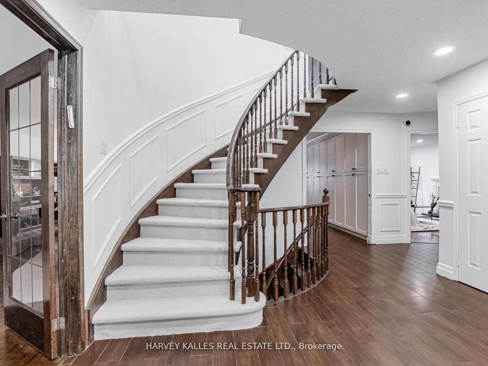 85 Franmore Circle photo 21