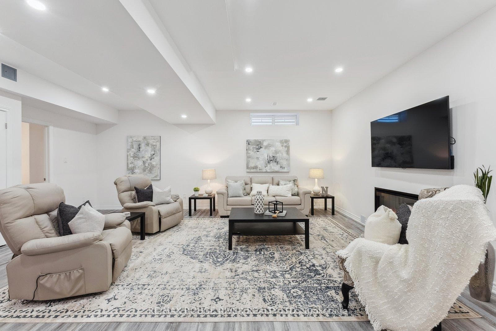 47 Harry Lee Crescent photo 33