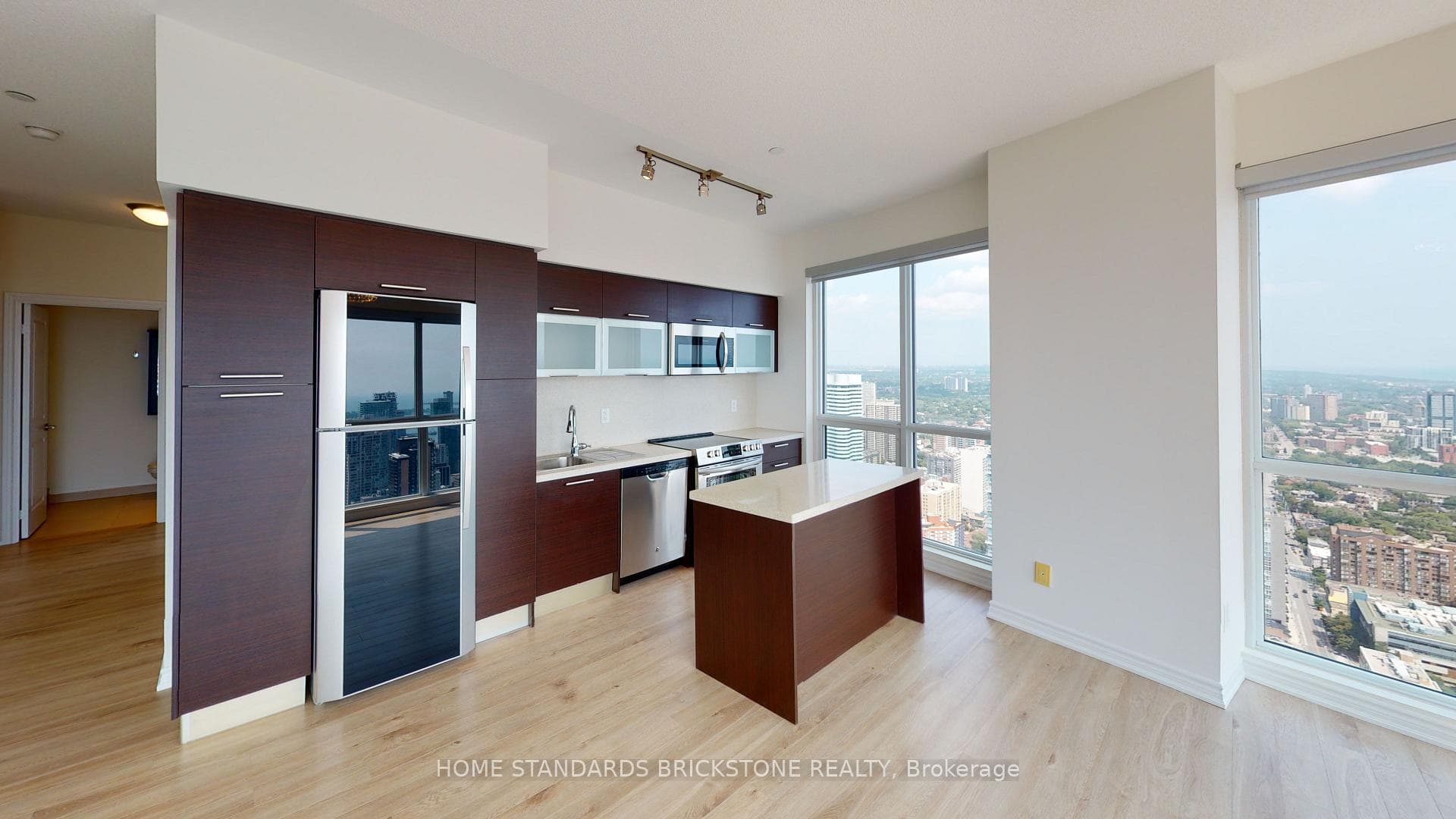 386 Yonge Street Unit 4807 photo 1