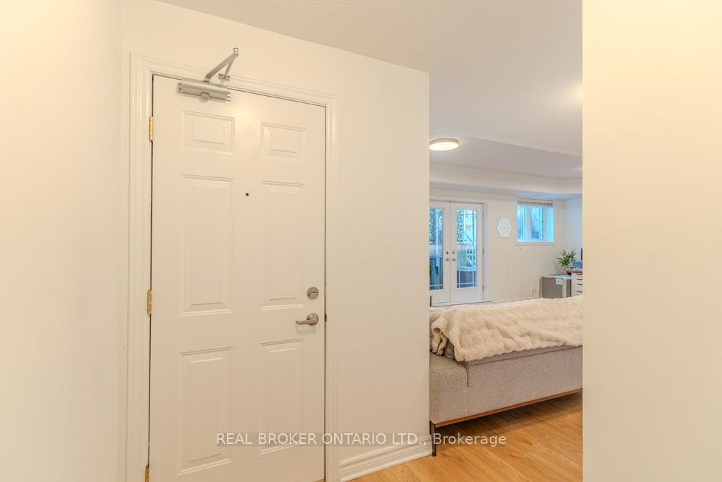 176 Paseo Private Unit 2 photo 6