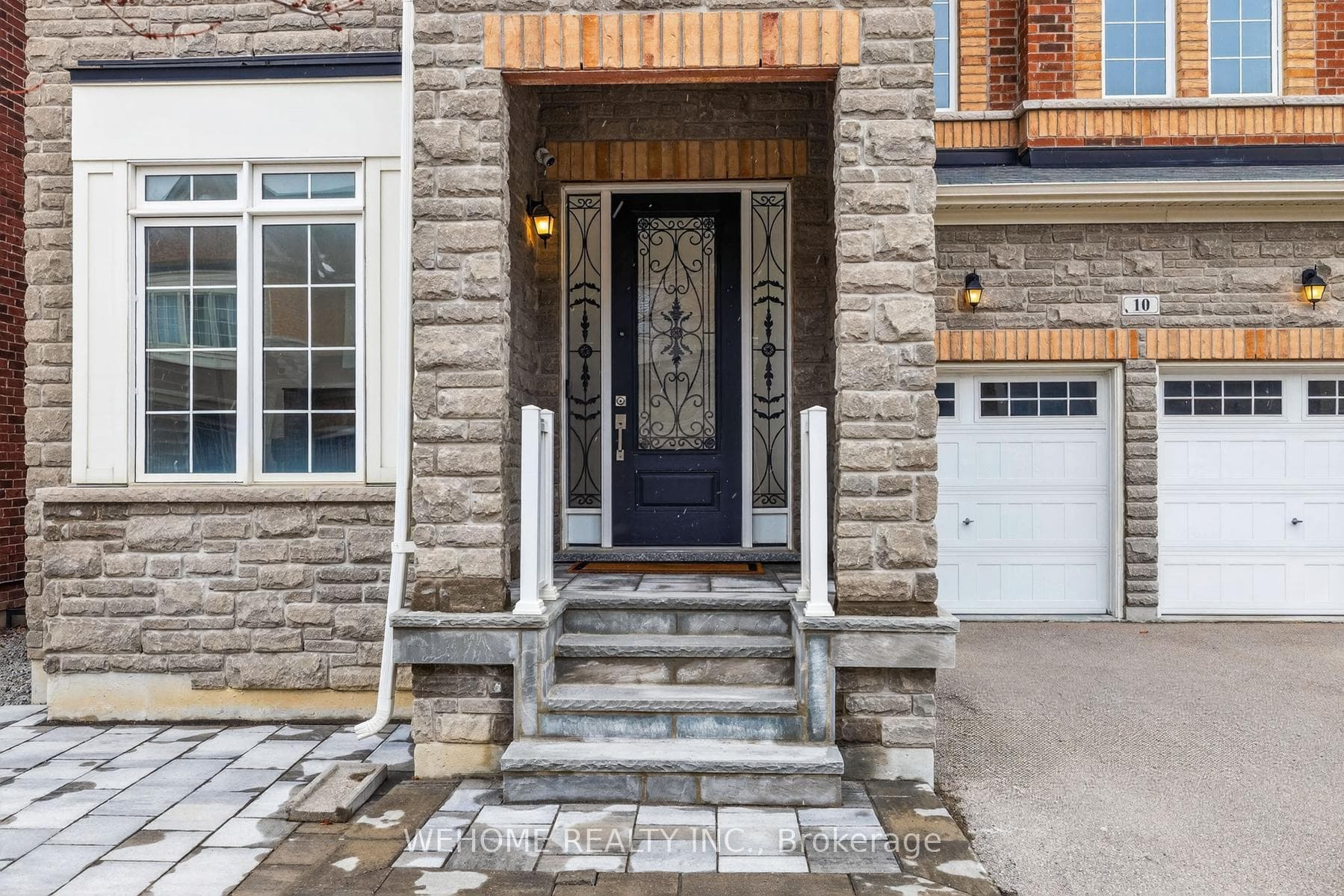 10 Hubner Avenue photo 2