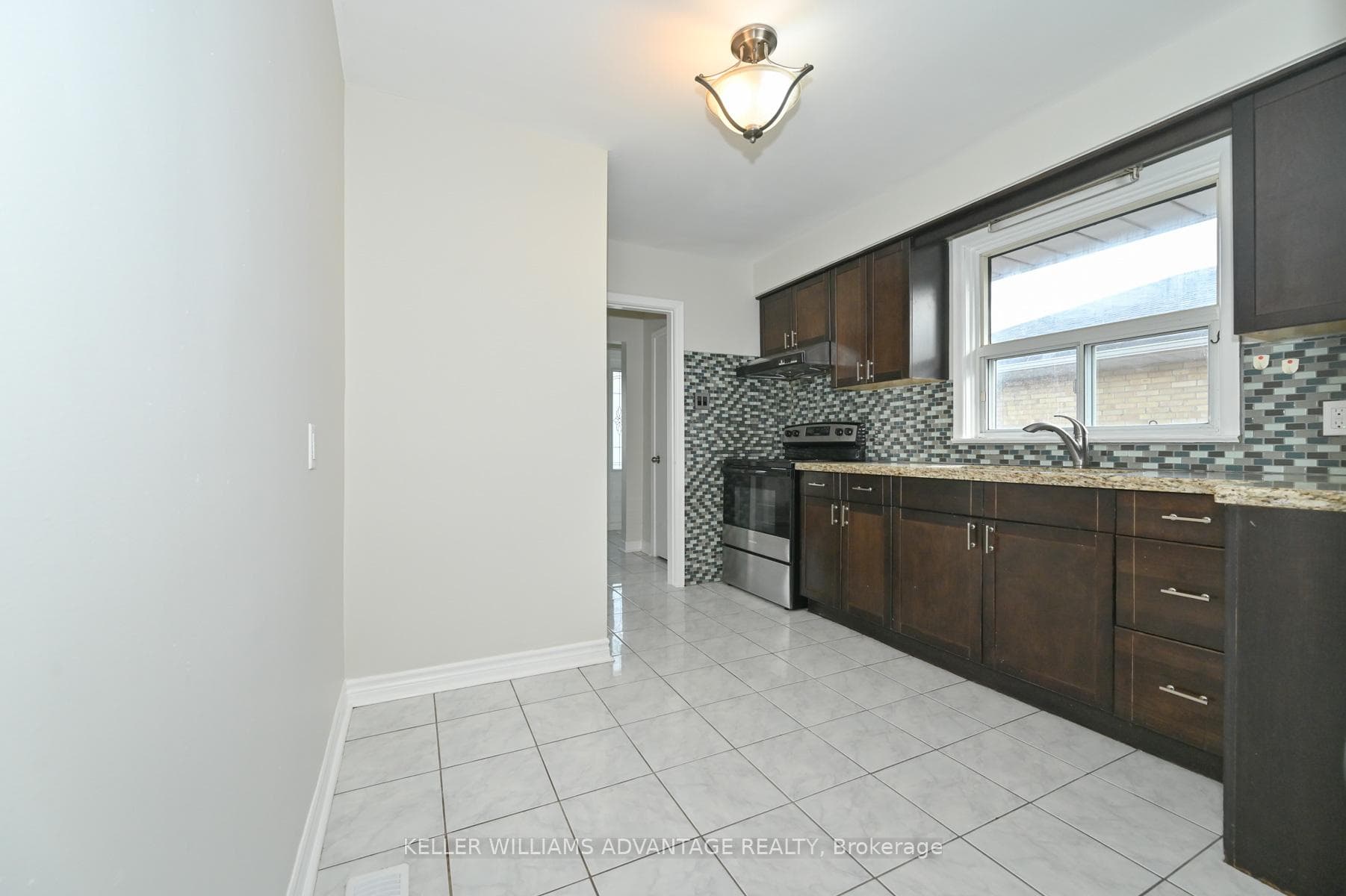 88 Wexford Boulevard photo 15