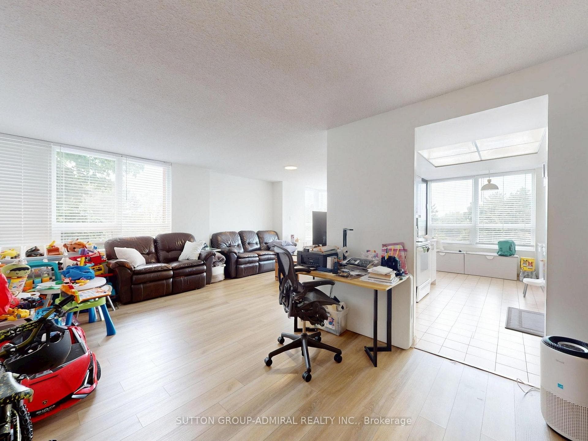 7601 Bathurst Street Unit 312 photo 14