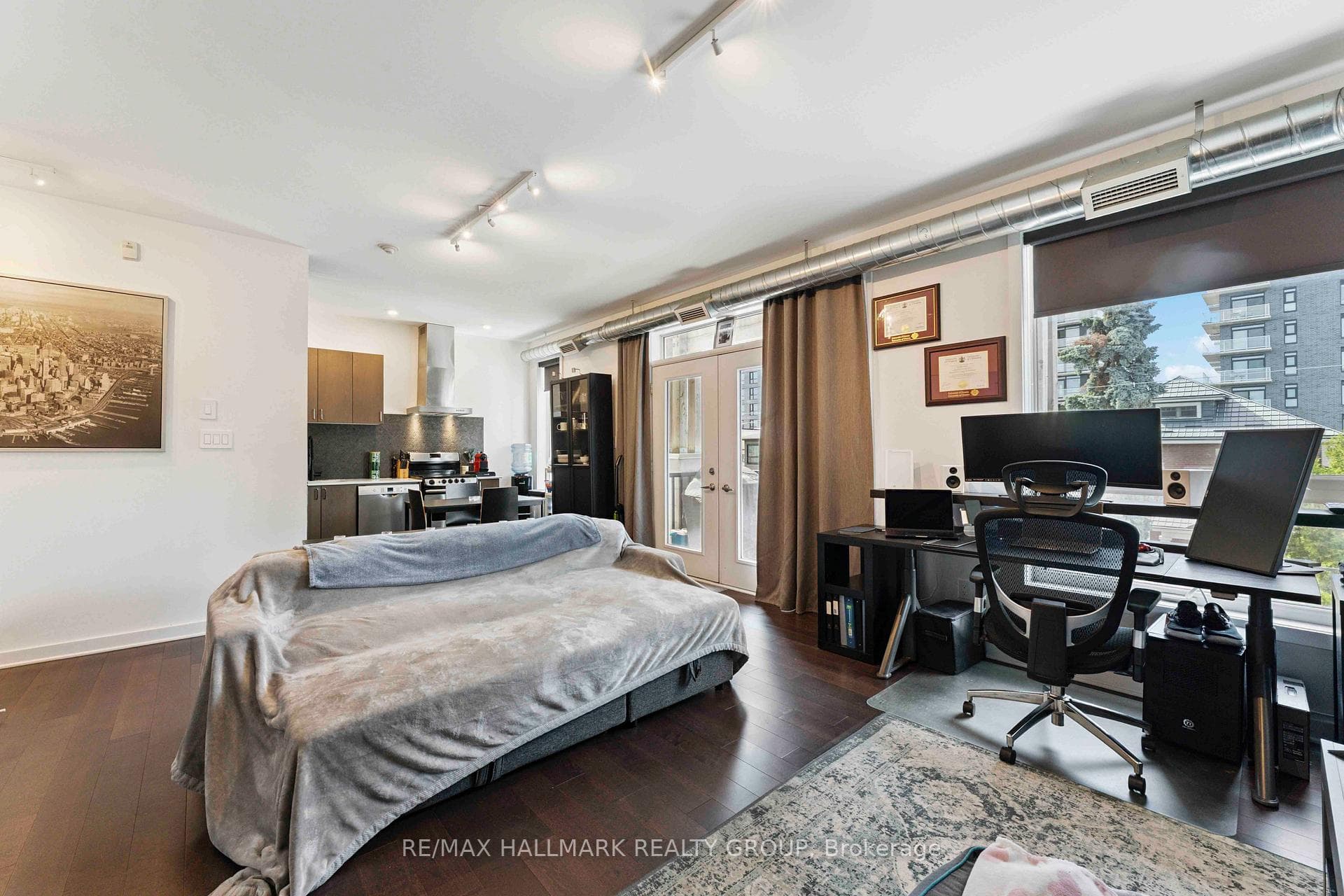 1308 Thames Street Unit 301 photo 5