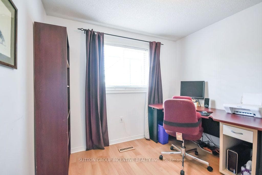 10 Palling Lane photo 33