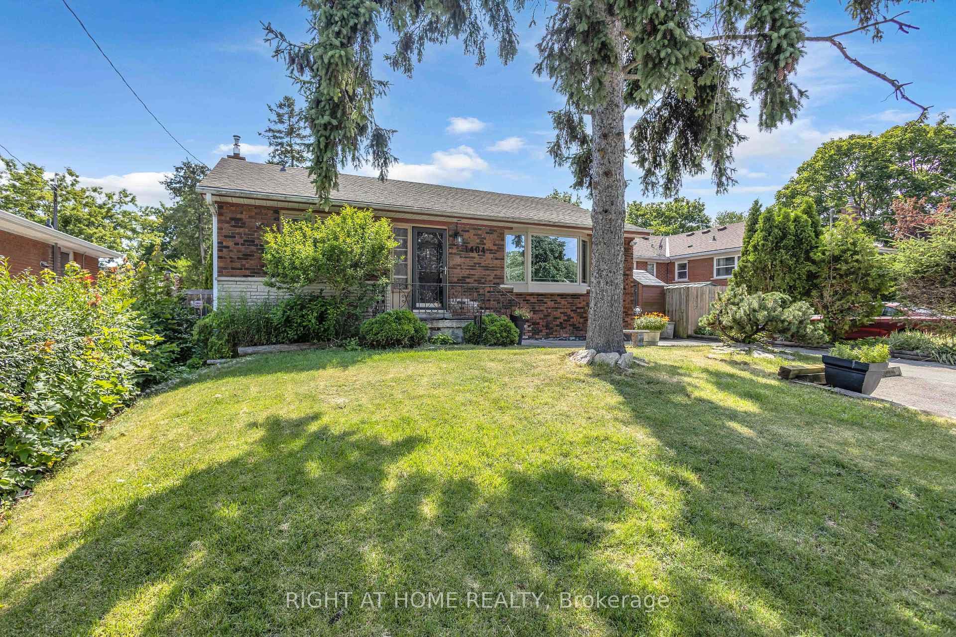 1404 Bunnell Drive photo 1