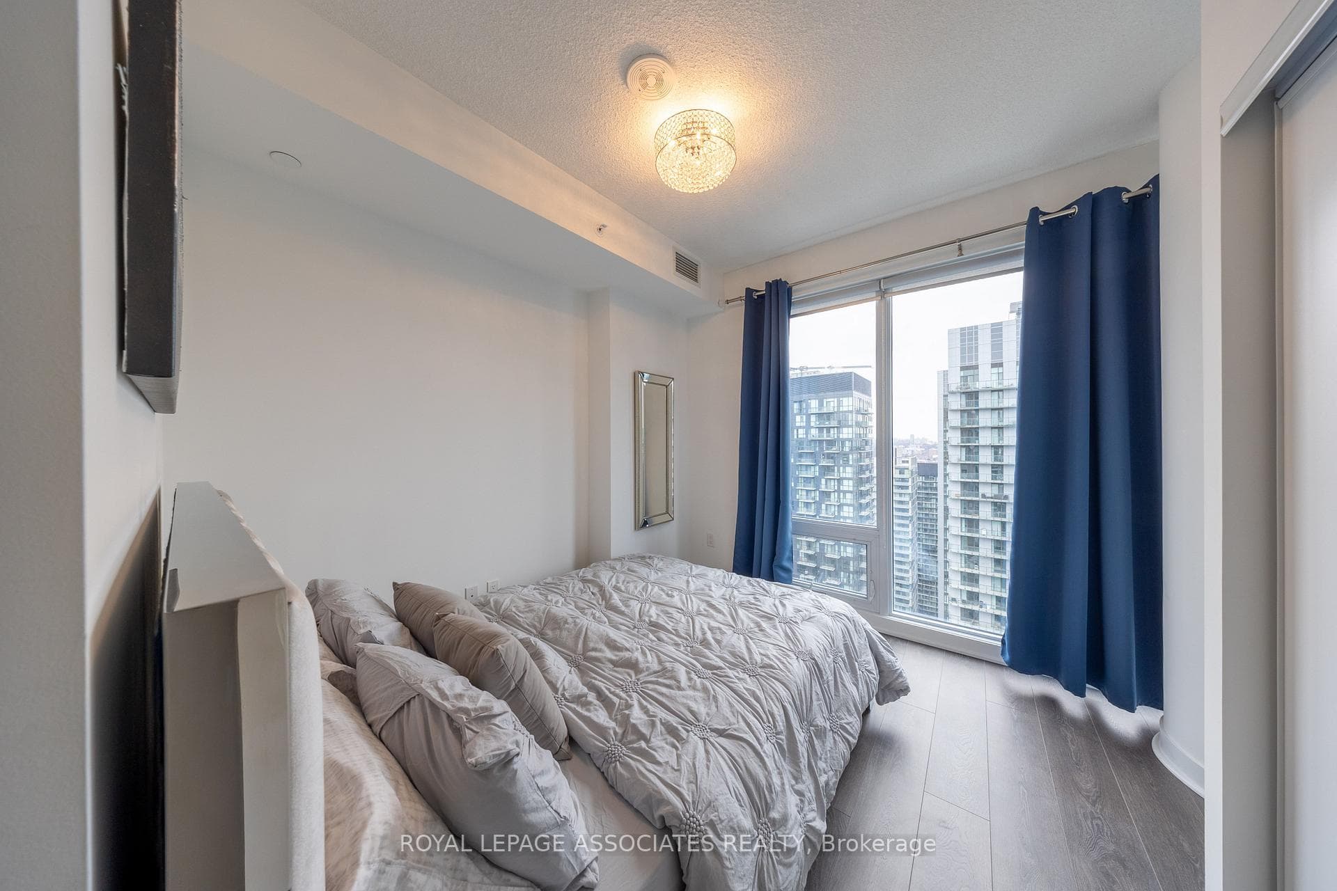 125 Blue Jays Way Unit 5206 photo 20