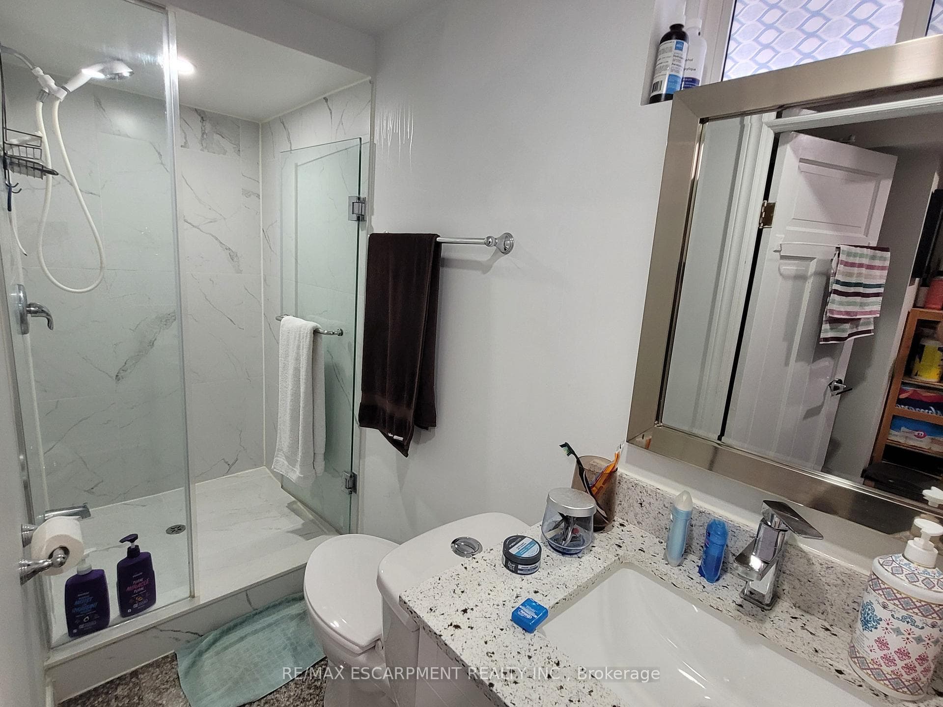 239 WEST 18TH Street photo 27