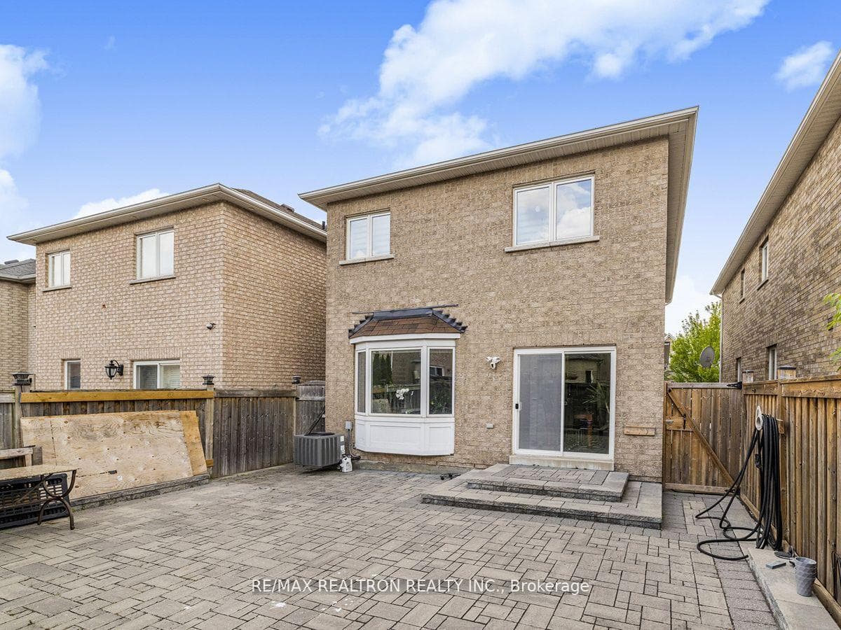 21 Aidan Drive photo 27