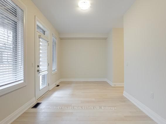 74 Salterton Circle photo 4