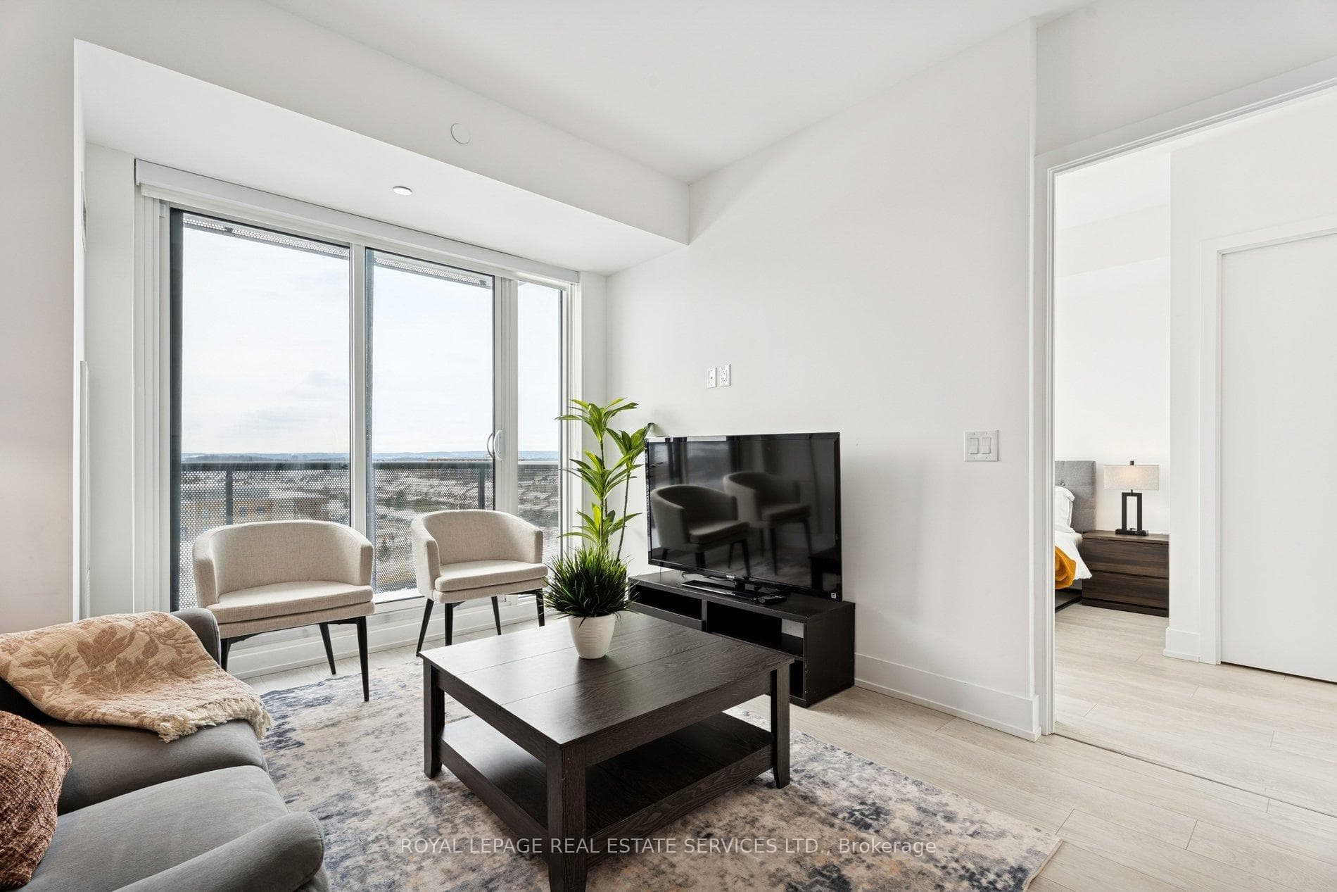 2450 Old Bronte Road Unit 435 photo 10