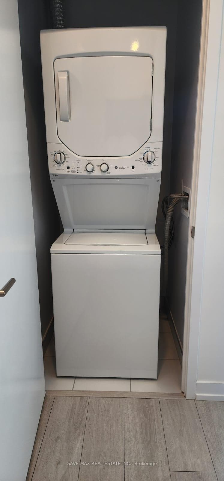 500 DUPONT Street Unit 309 photo 6