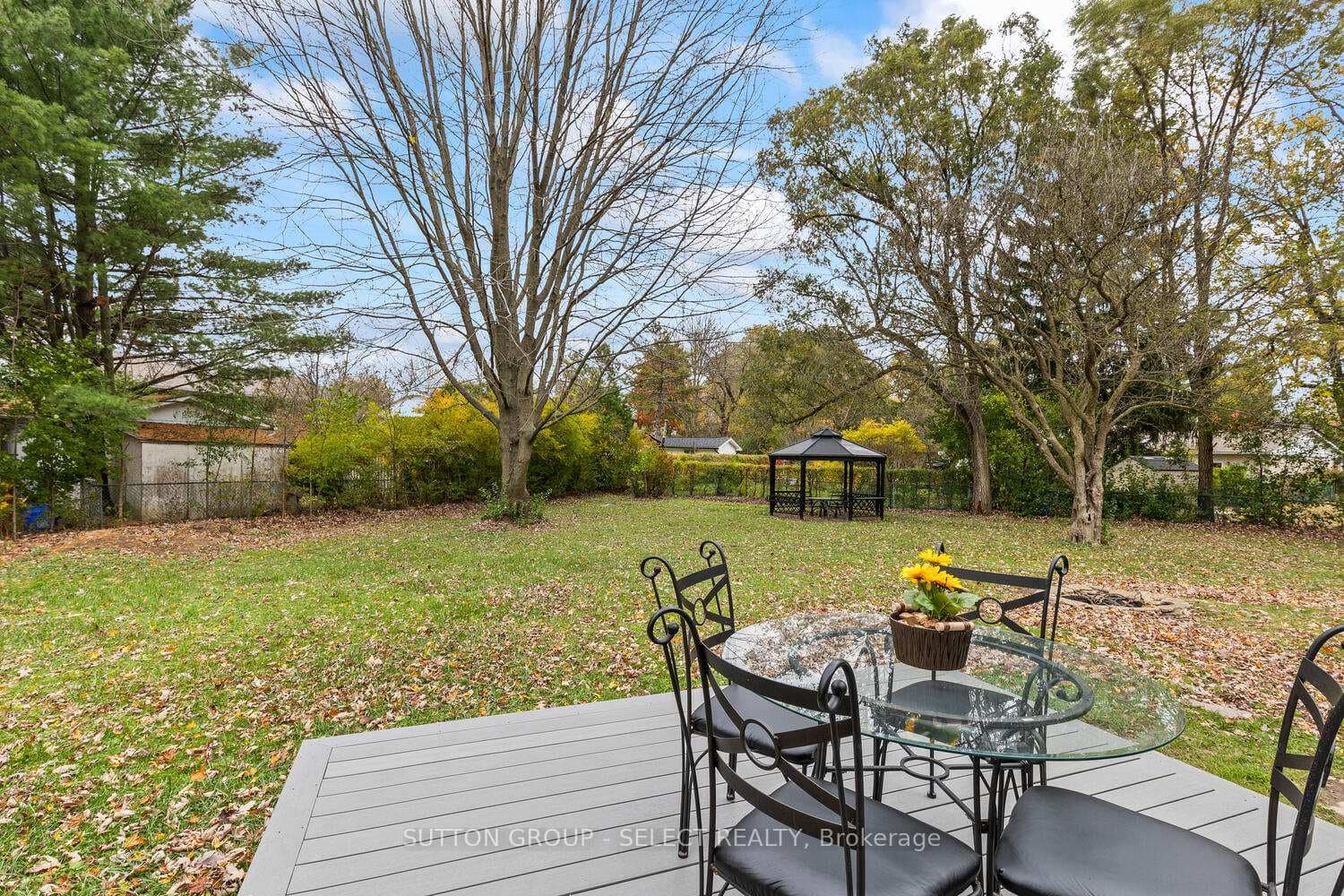 883 Westbury Place photo 48