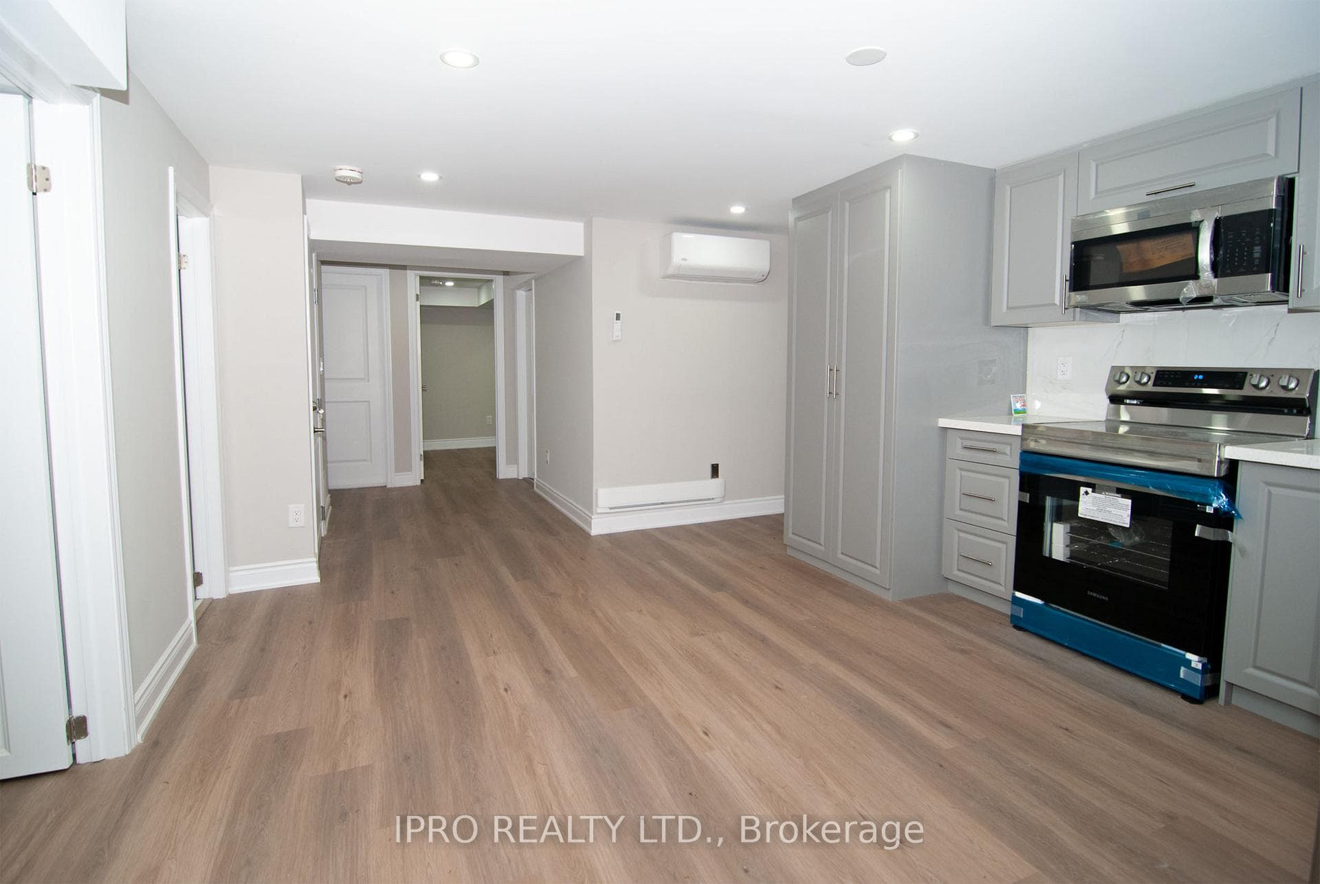 3261 Respond Road Unit bsmt photo 2