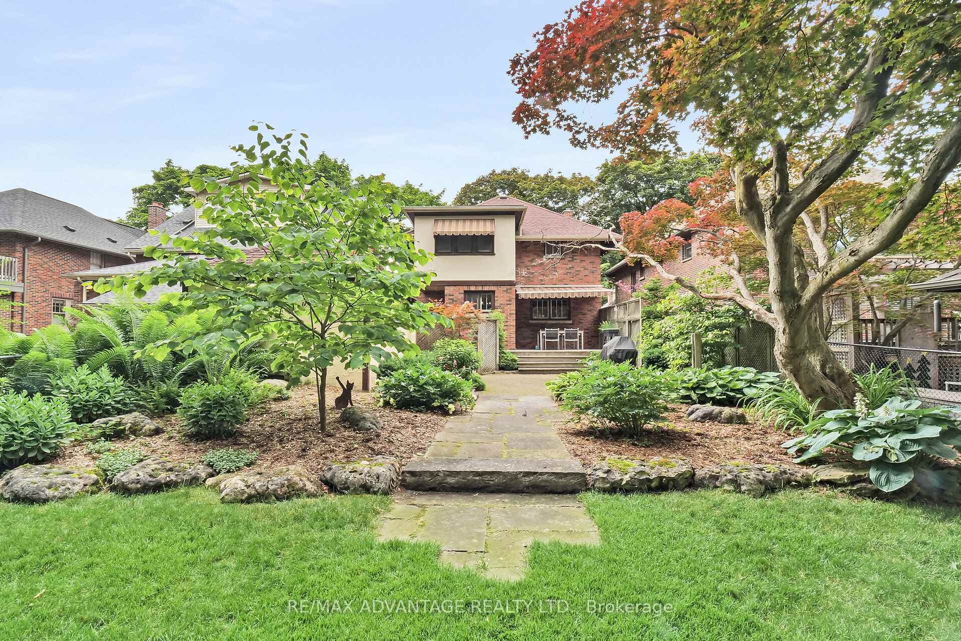 11 Chalmers Street photo 3