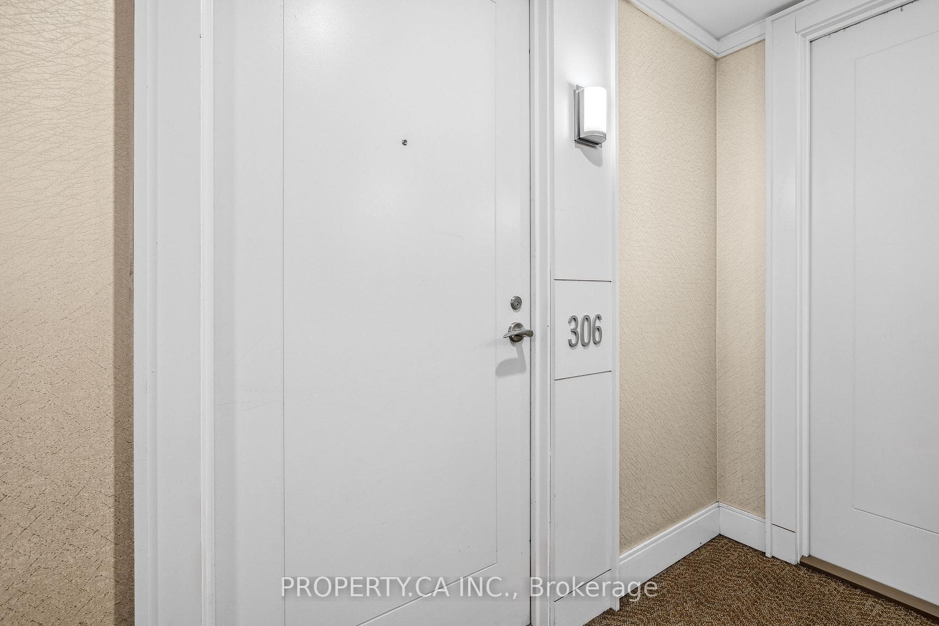 800 Lawrence Avenue Unit 306 photo 20