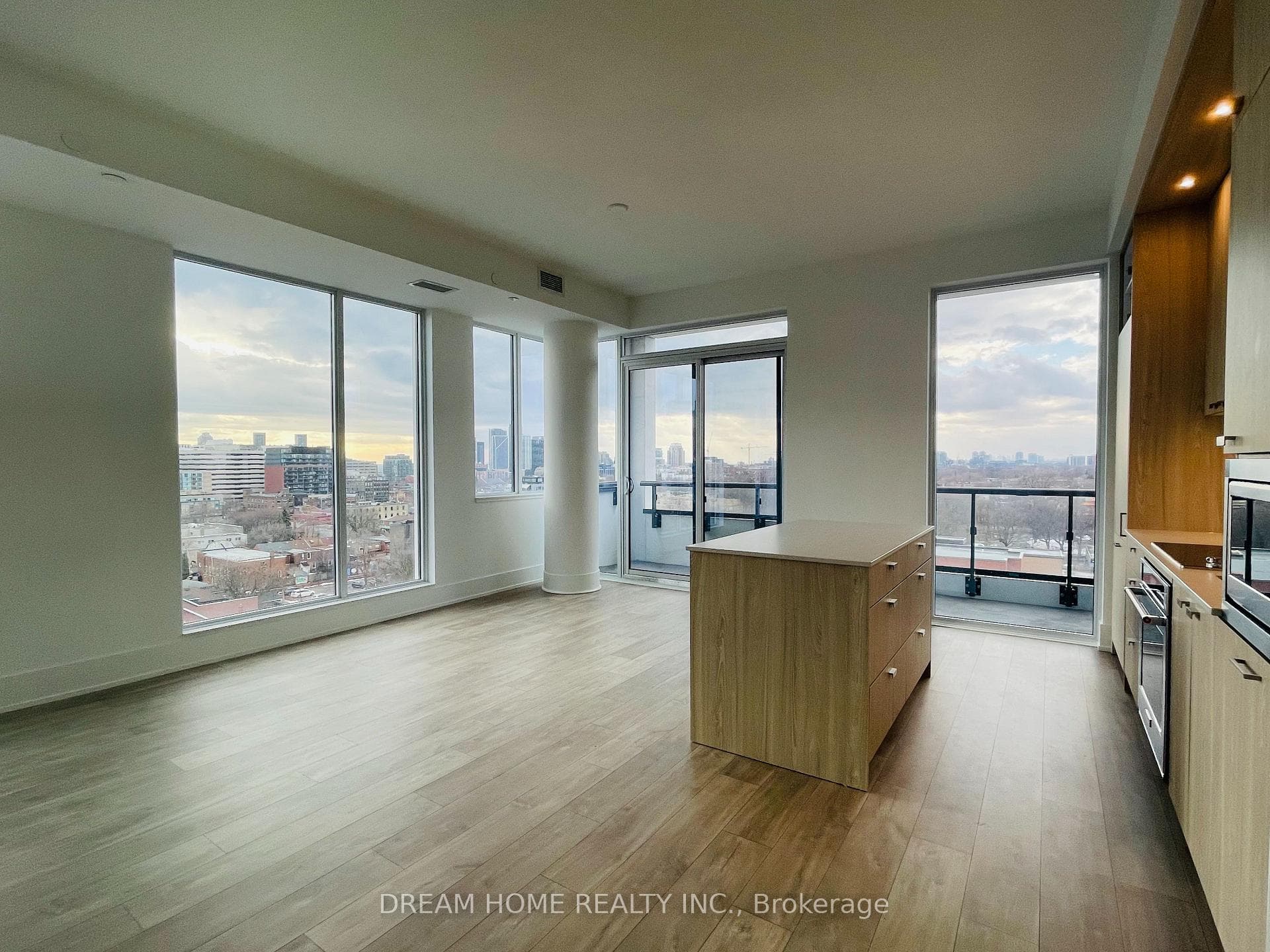 115 Denison Avenue Unit 1005 photo 5