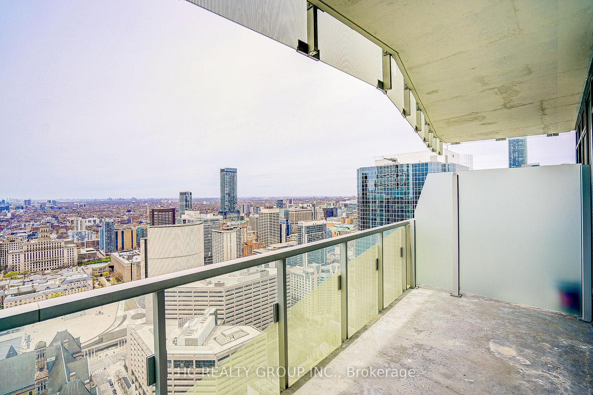 197 Yonge Street Unit 4011 photo 28