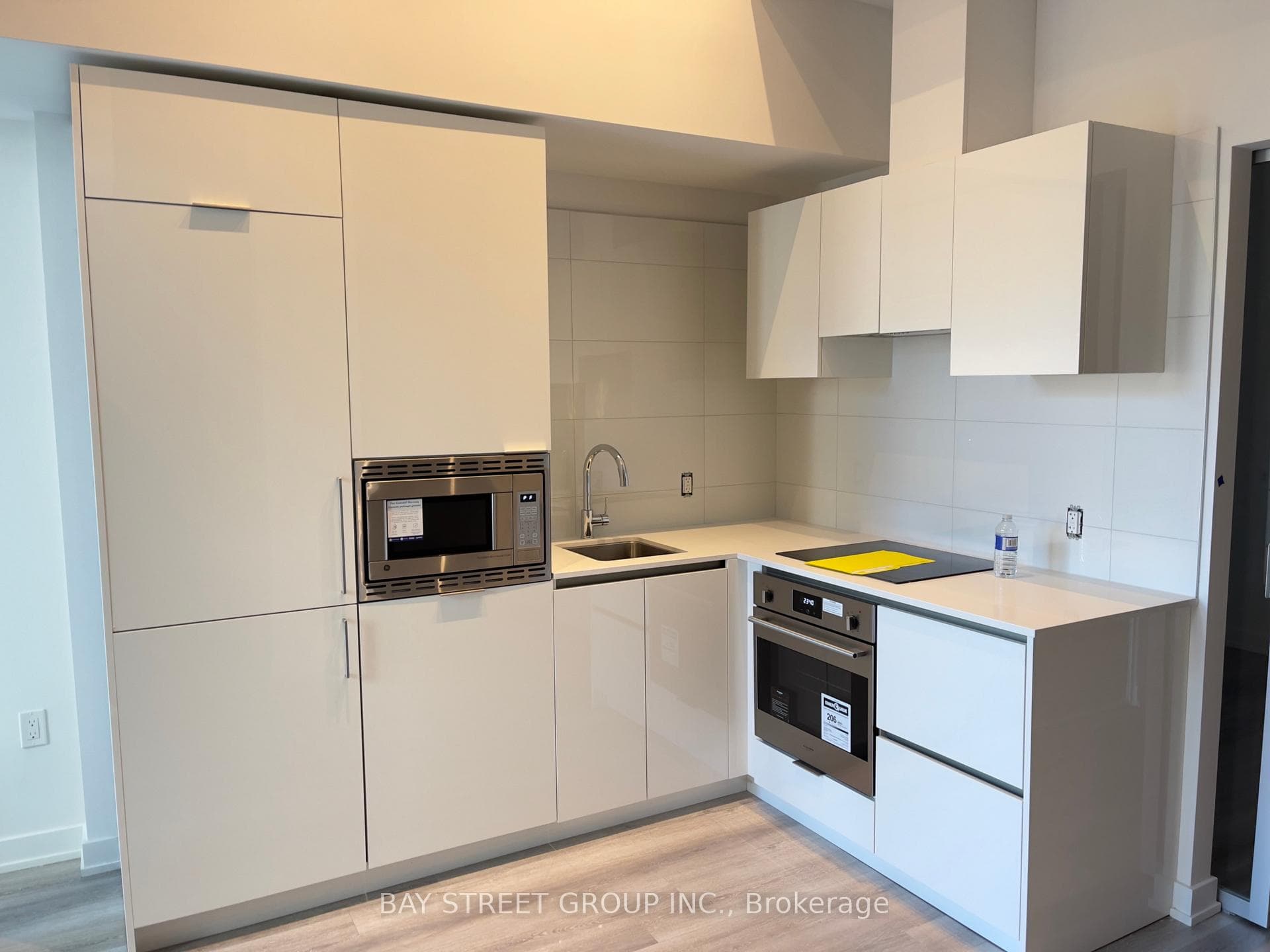 121 St Patrick Street Unit 1116 photo 2